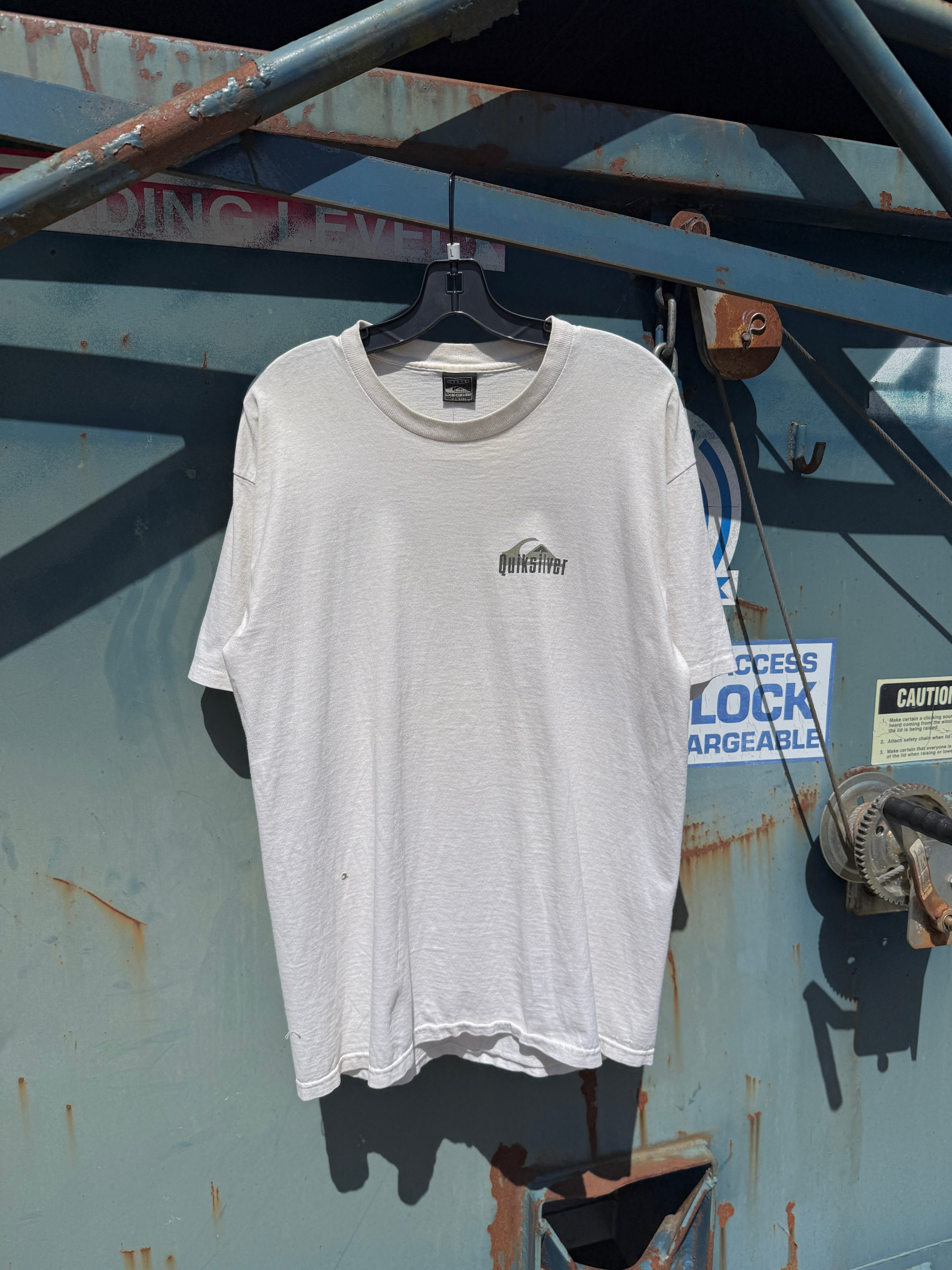 90s Quiksilver Surfing Equipment Tee Size L