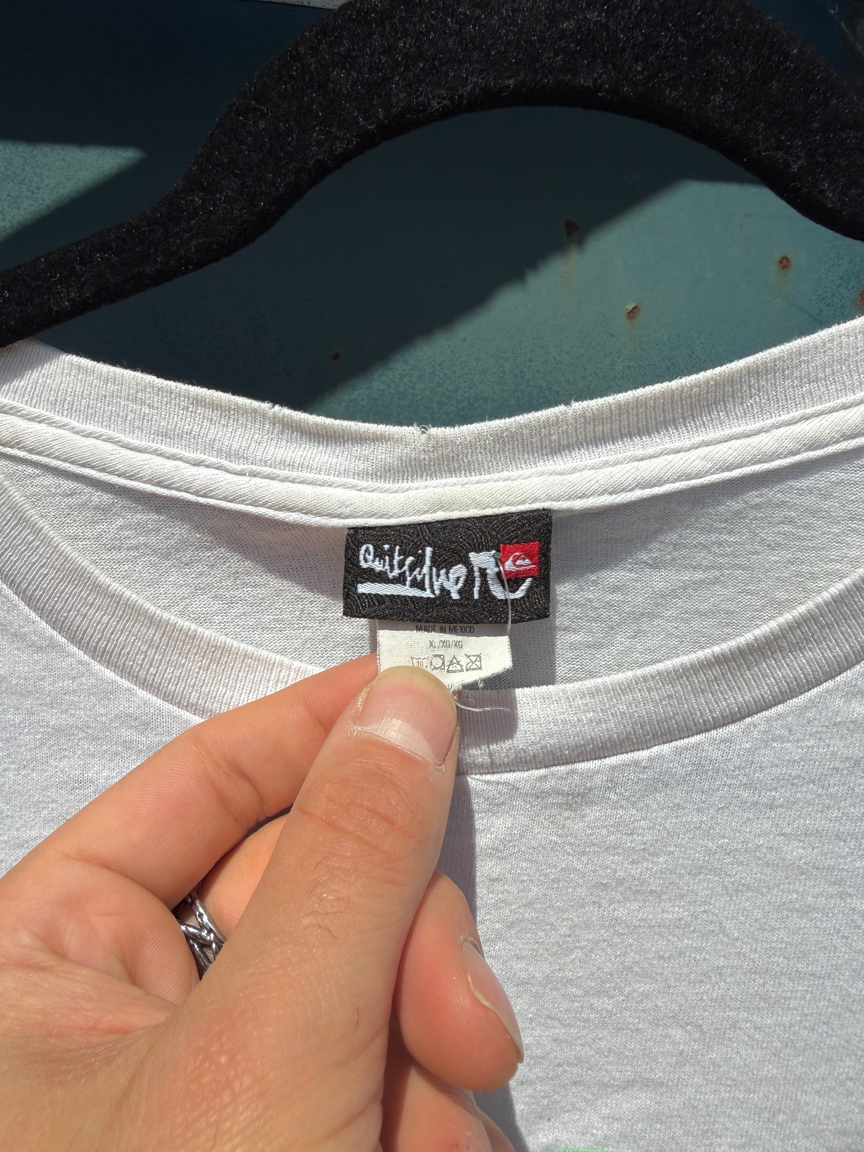 Y2K Quiksilver White / Neon Tee Size XL