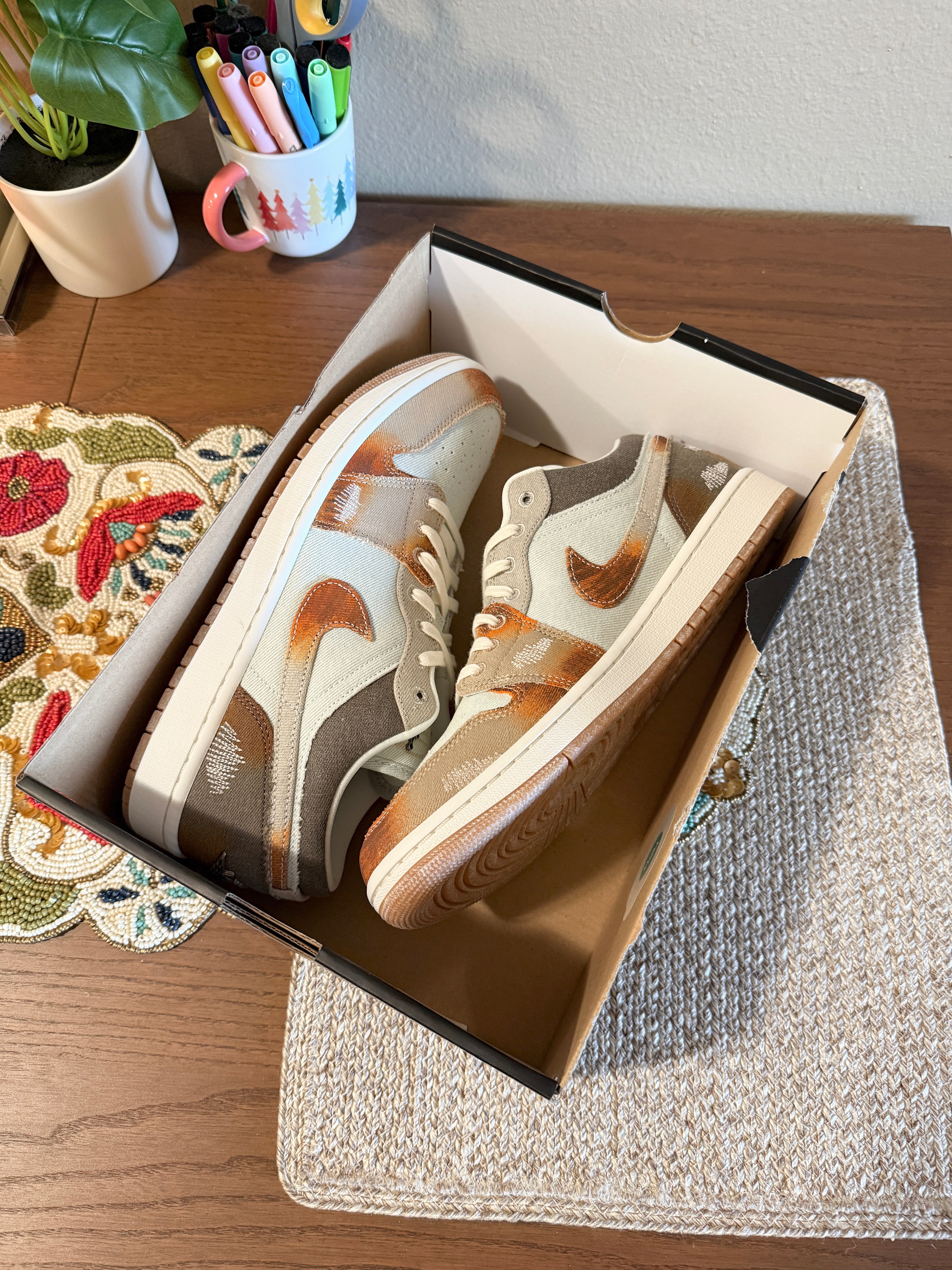 Jordan 1 Low SE Multi-Color Sail Light Bone Size 11 MISSING LID
