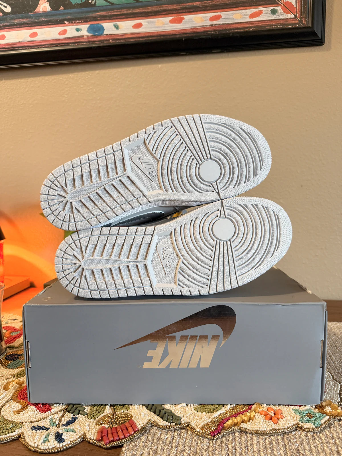 Jordan 1 Low OG Metallic Silver Size 8 MISSING LID