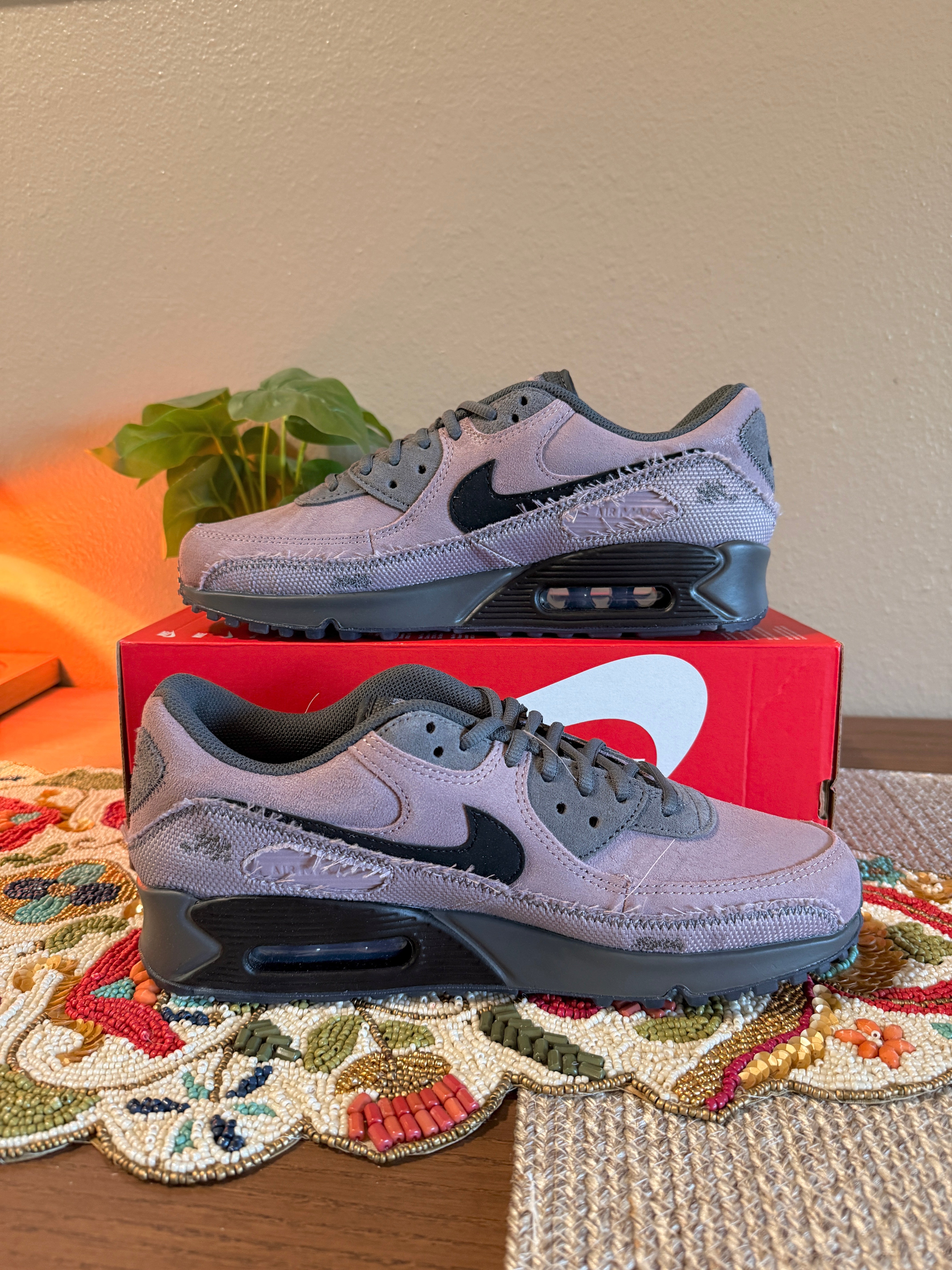 Nike Air Max 90 Premium Light Violet Ore Size 10 MISSING LID