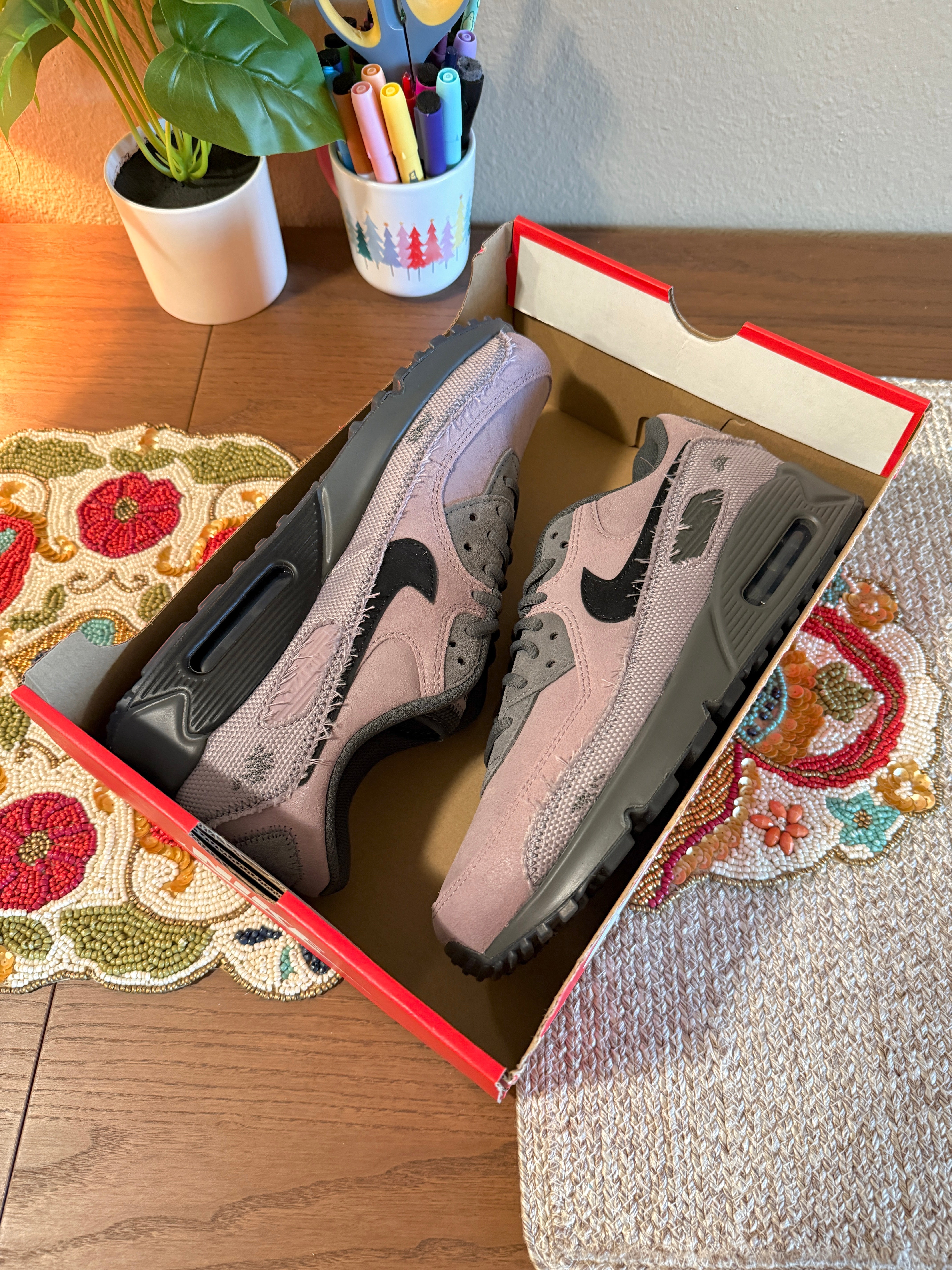 Nike Air Max 90 Premium Light Violet Ore Size 10 MISSING LID