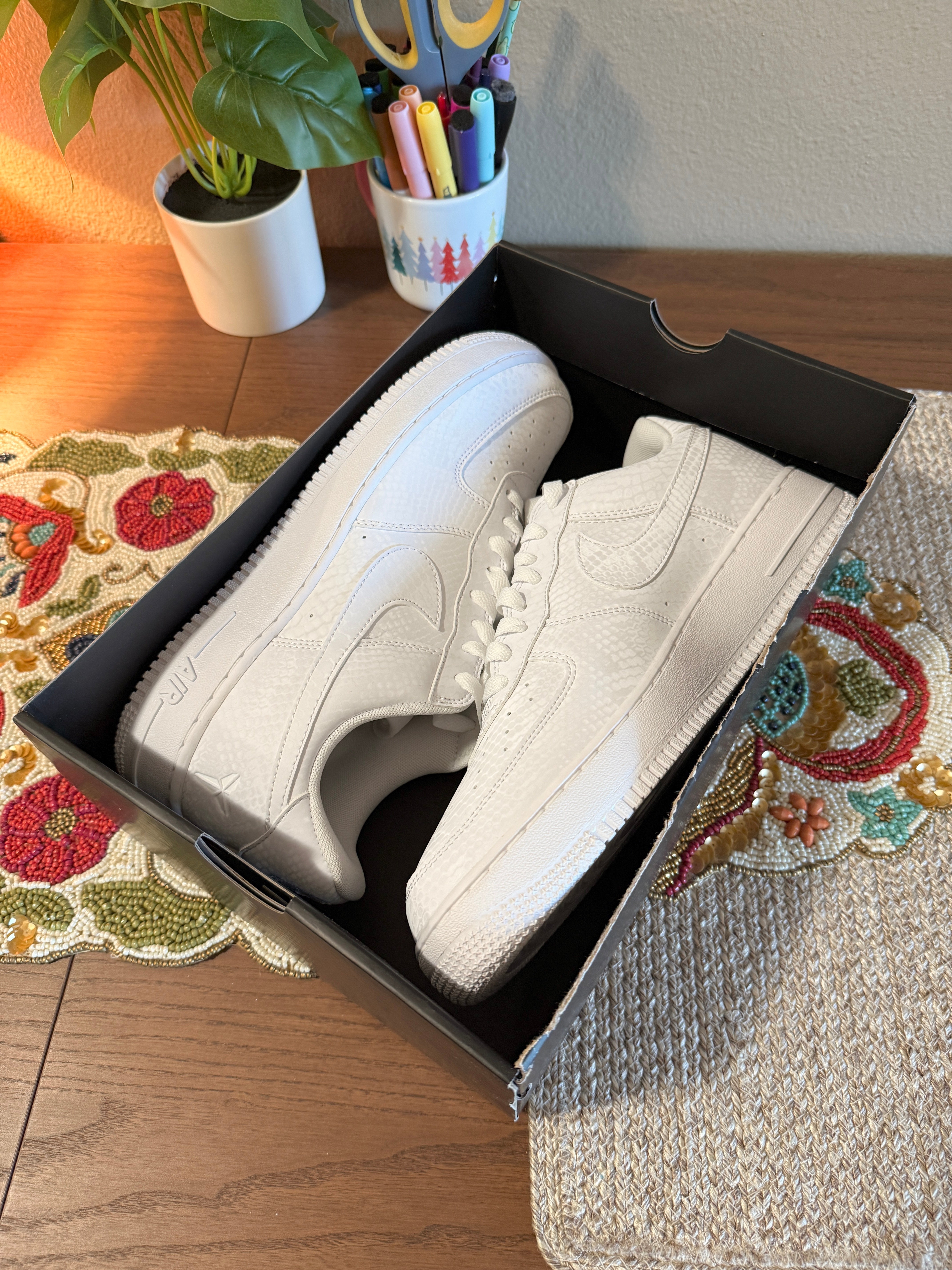 Nike Air Force 1 Low Kobe Bryant Forever White Size 11.5 MISSING LID