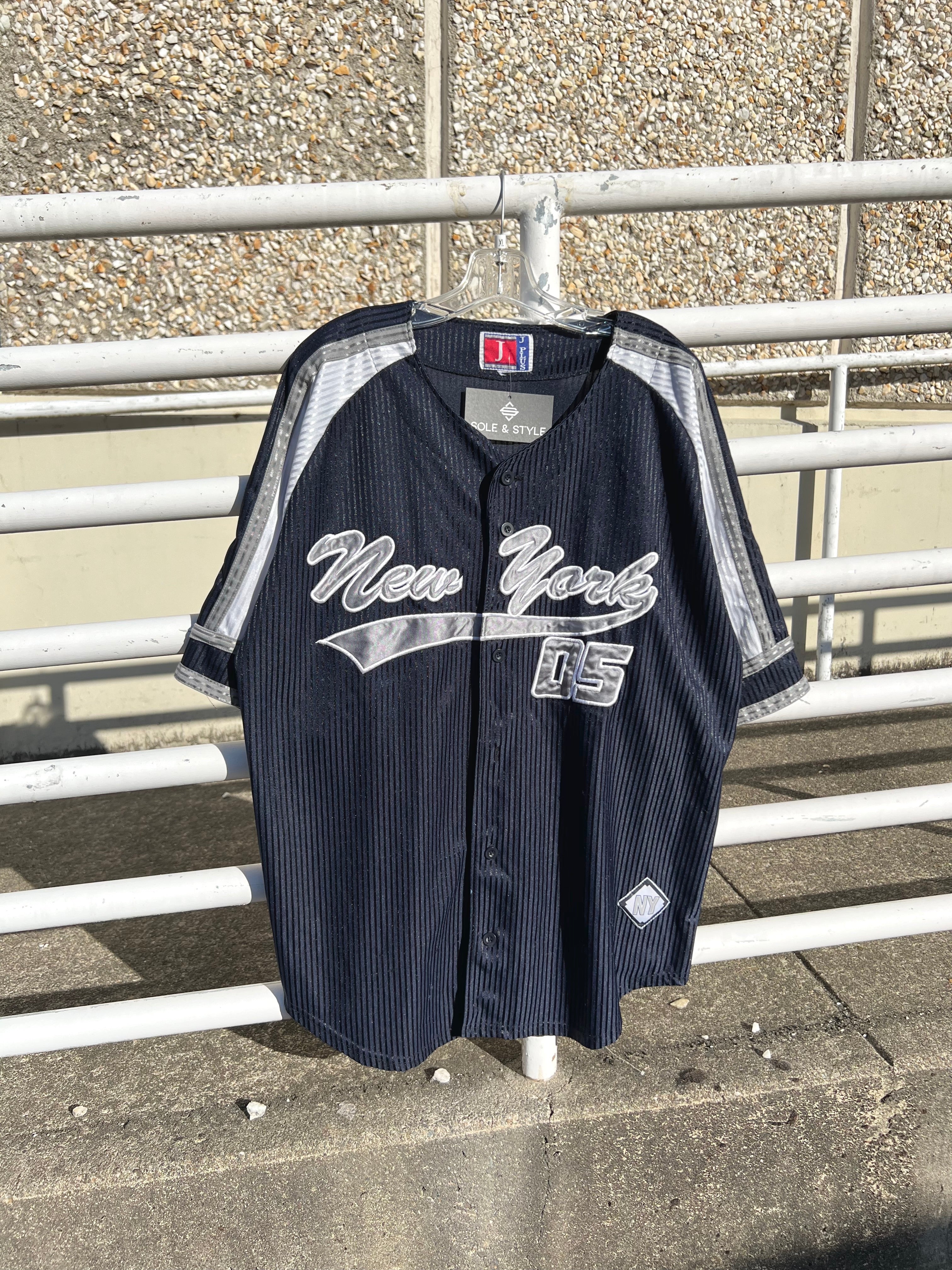 Y2K New York Yankees Jostens Jersey (Missing Button) XL