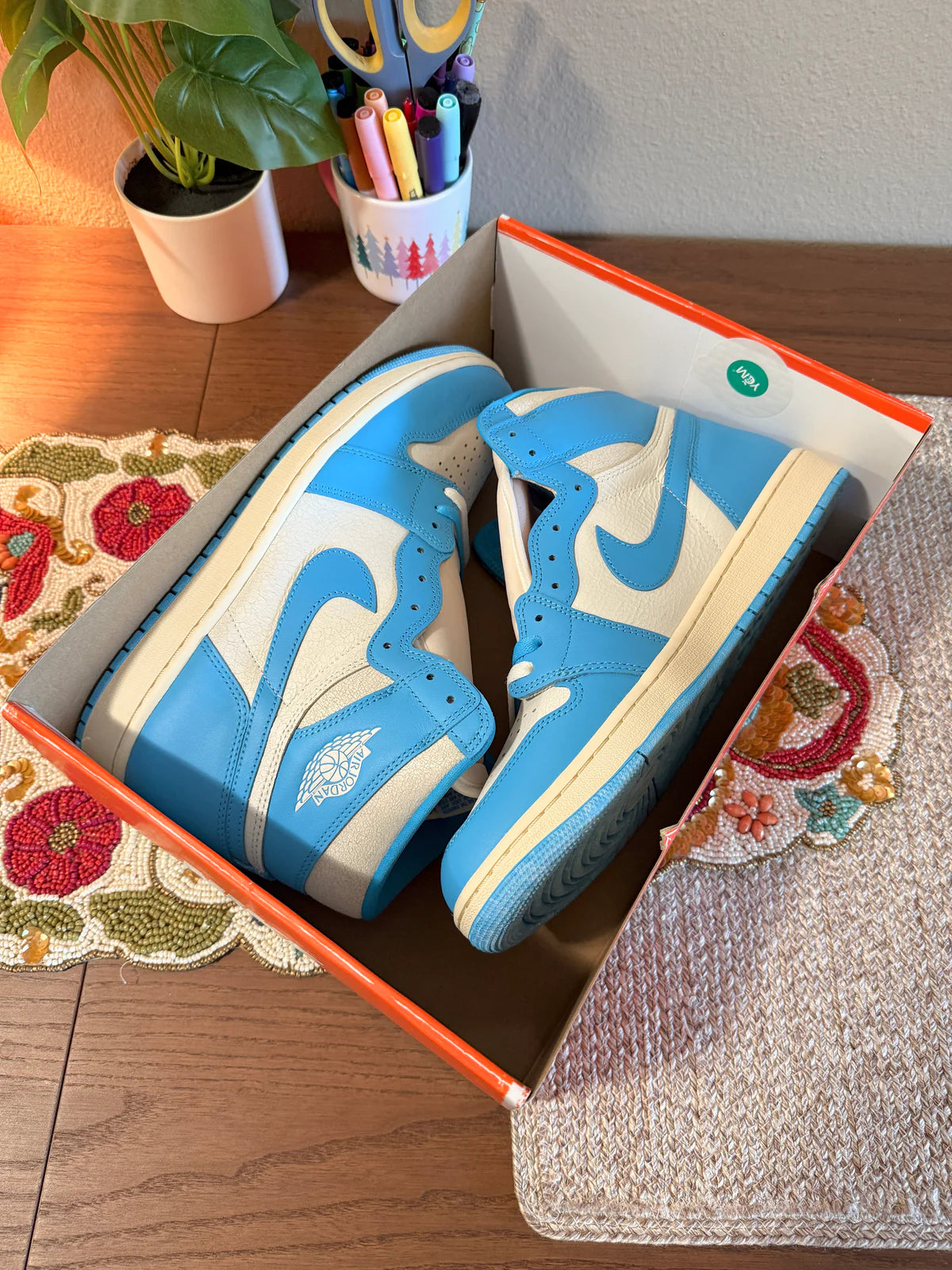 Jordan 1 Retro High OG UNC Reimagined Size 9 MISSING LID