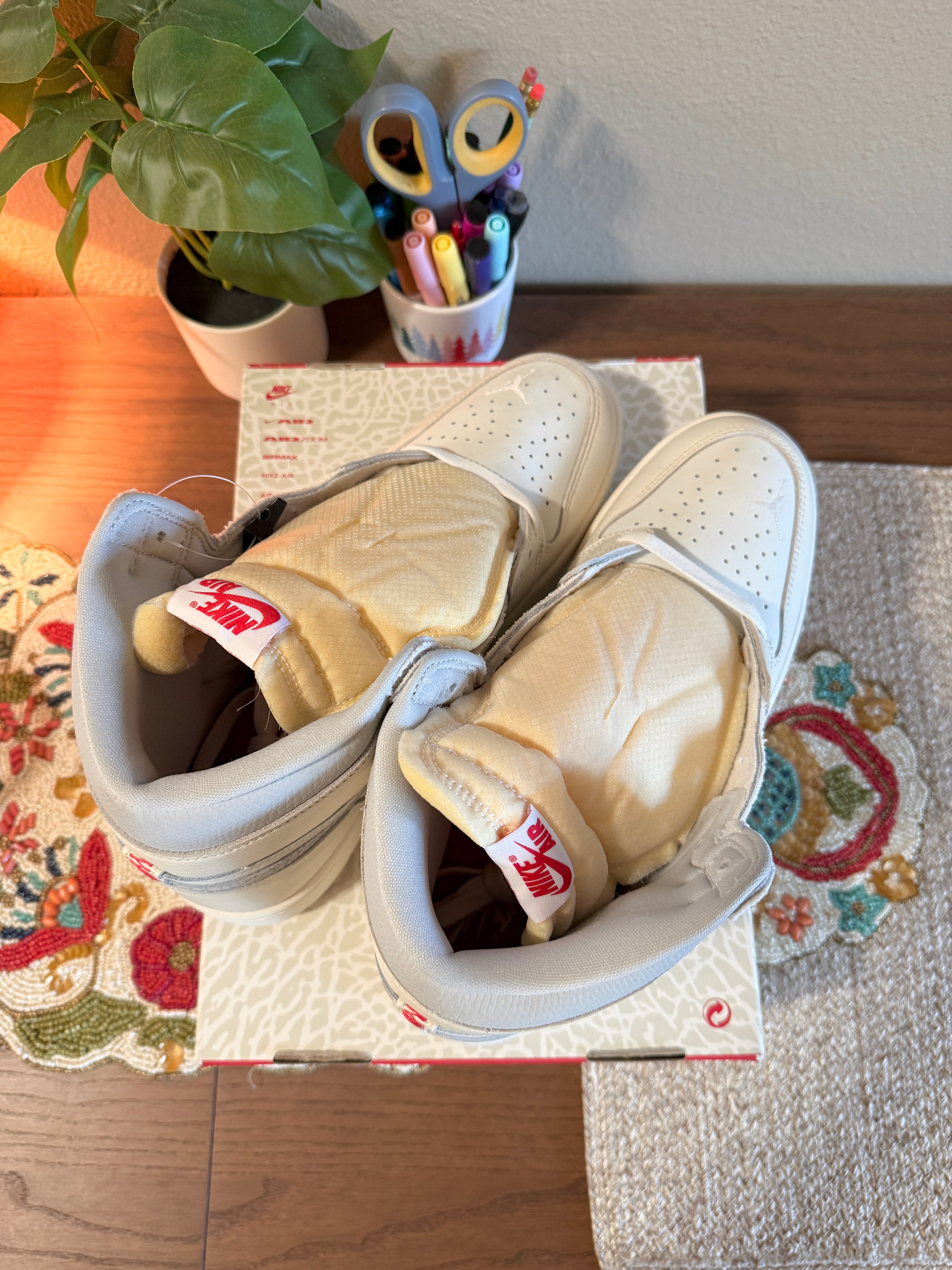 Jordan 1 Retro High OG Sail University Red Size 12 MISSING LID