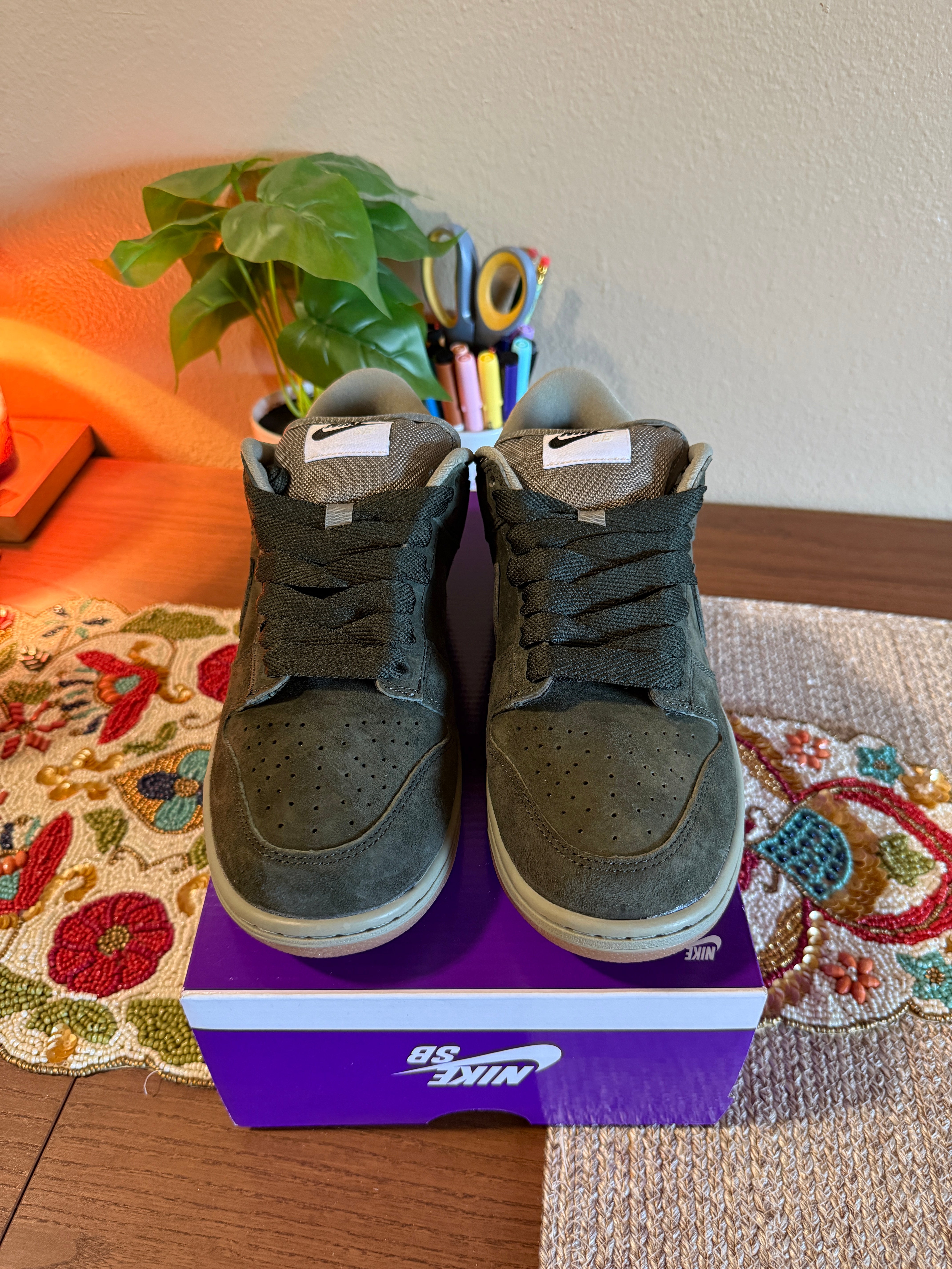 Nike SB Dunk Low Pro B Sequoia Size 8.5 MISSING LID