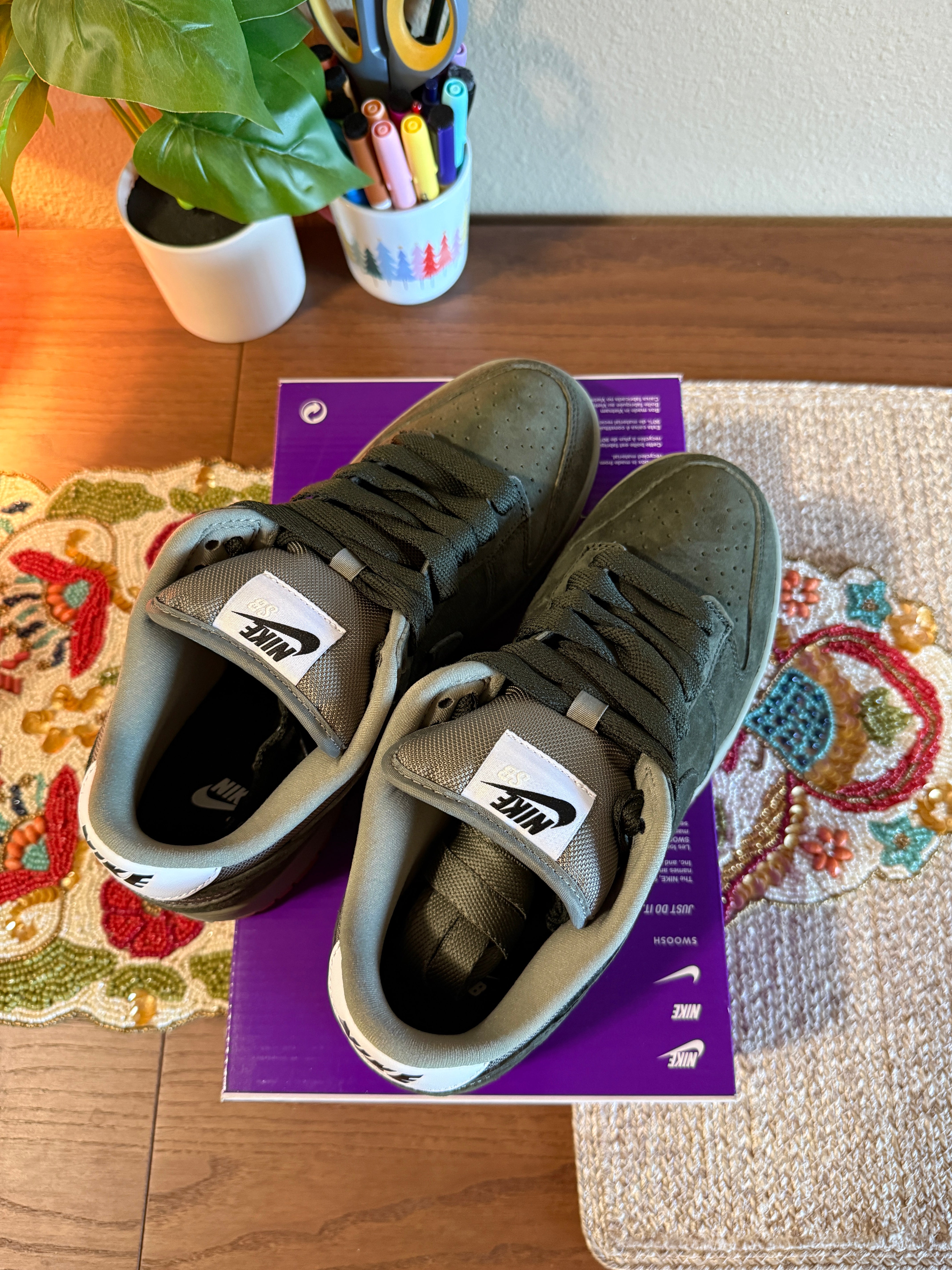 Nike SB Dunk Low Pro B Sequoia Size 11.5 MISSING LID