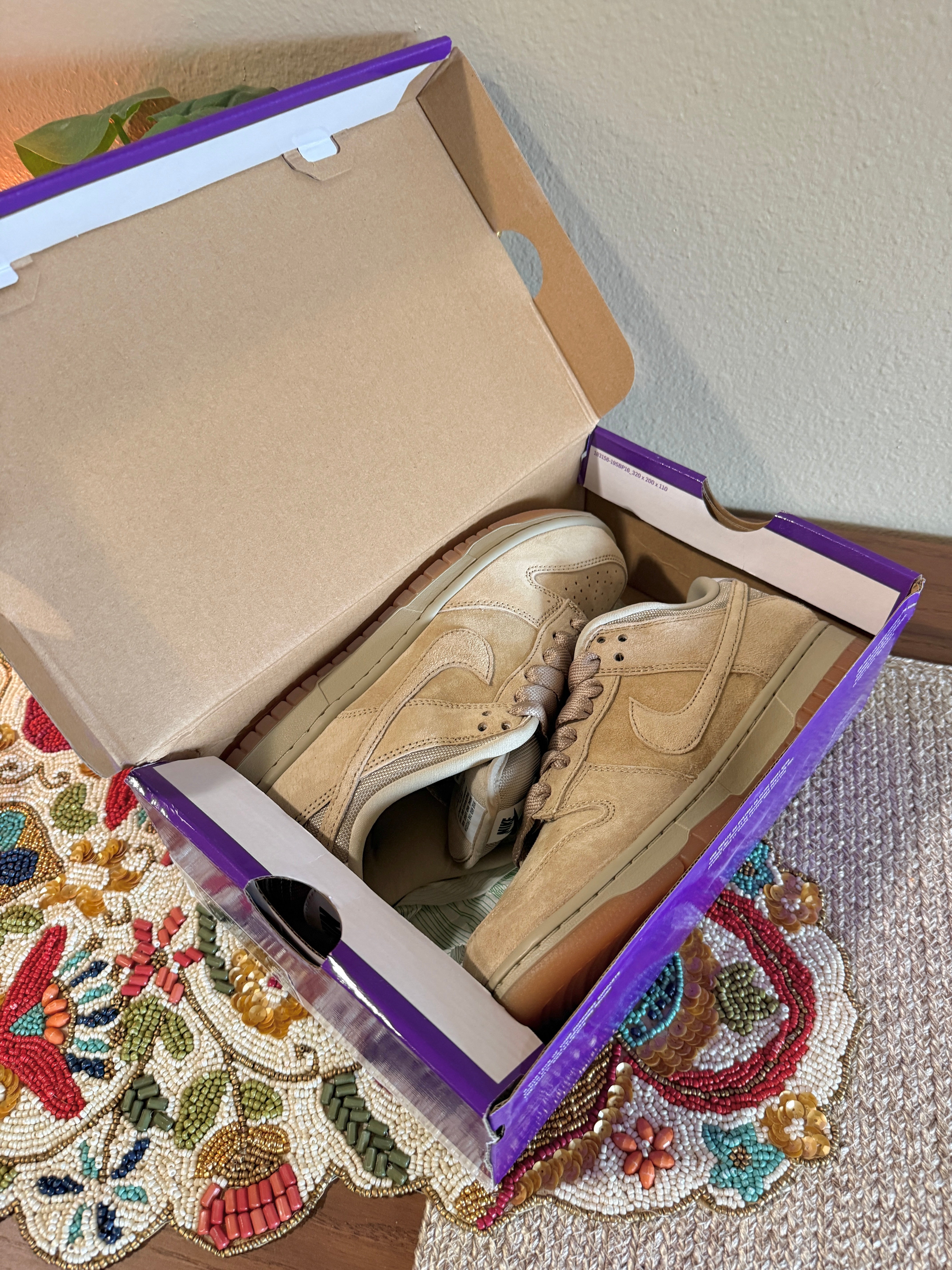 Nike SB Dunk Low Pro B Parachute Beige Size 8