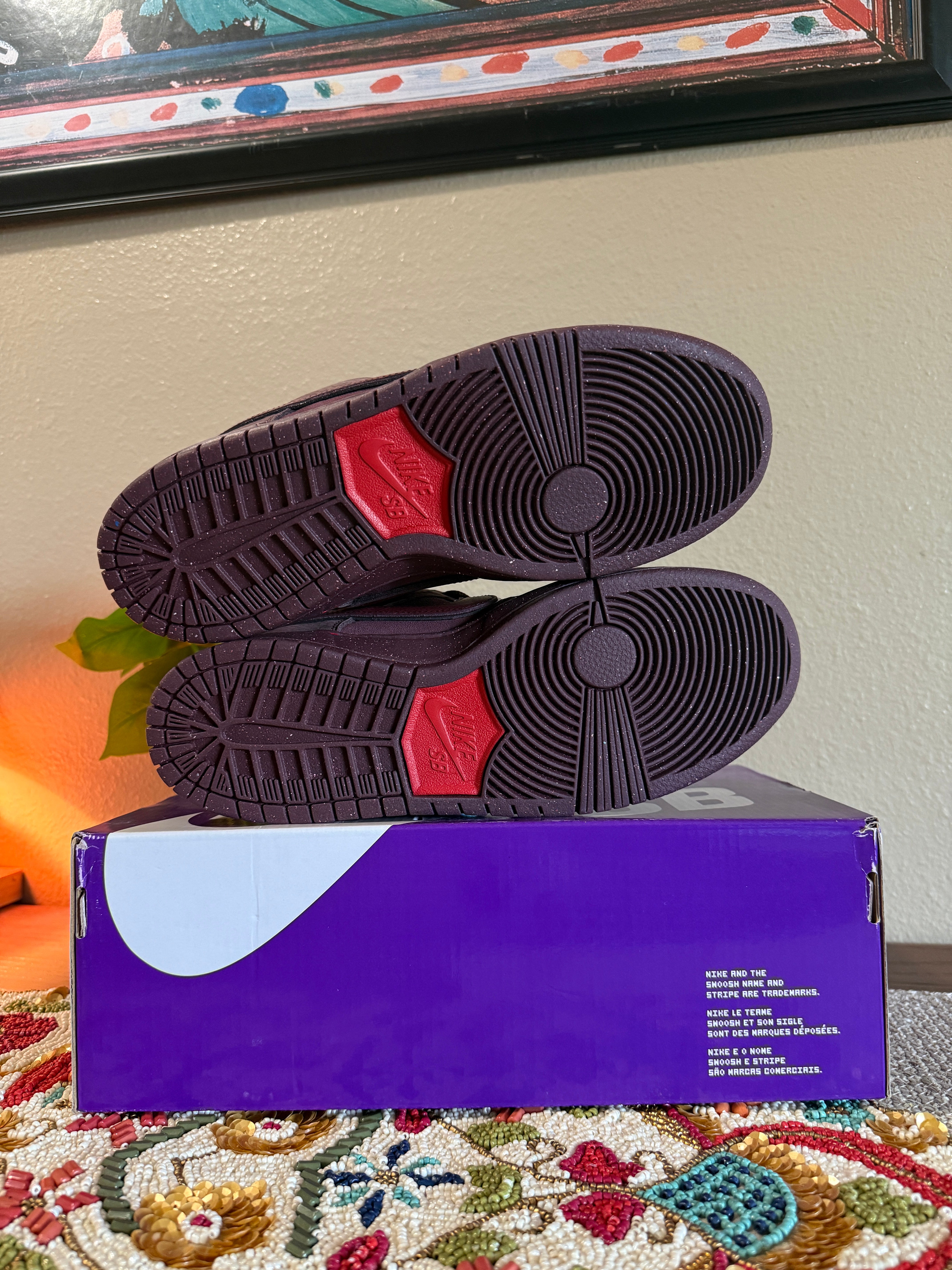 Nike SB Dunk Low City Of Love Burgundy Crush Size 8.5