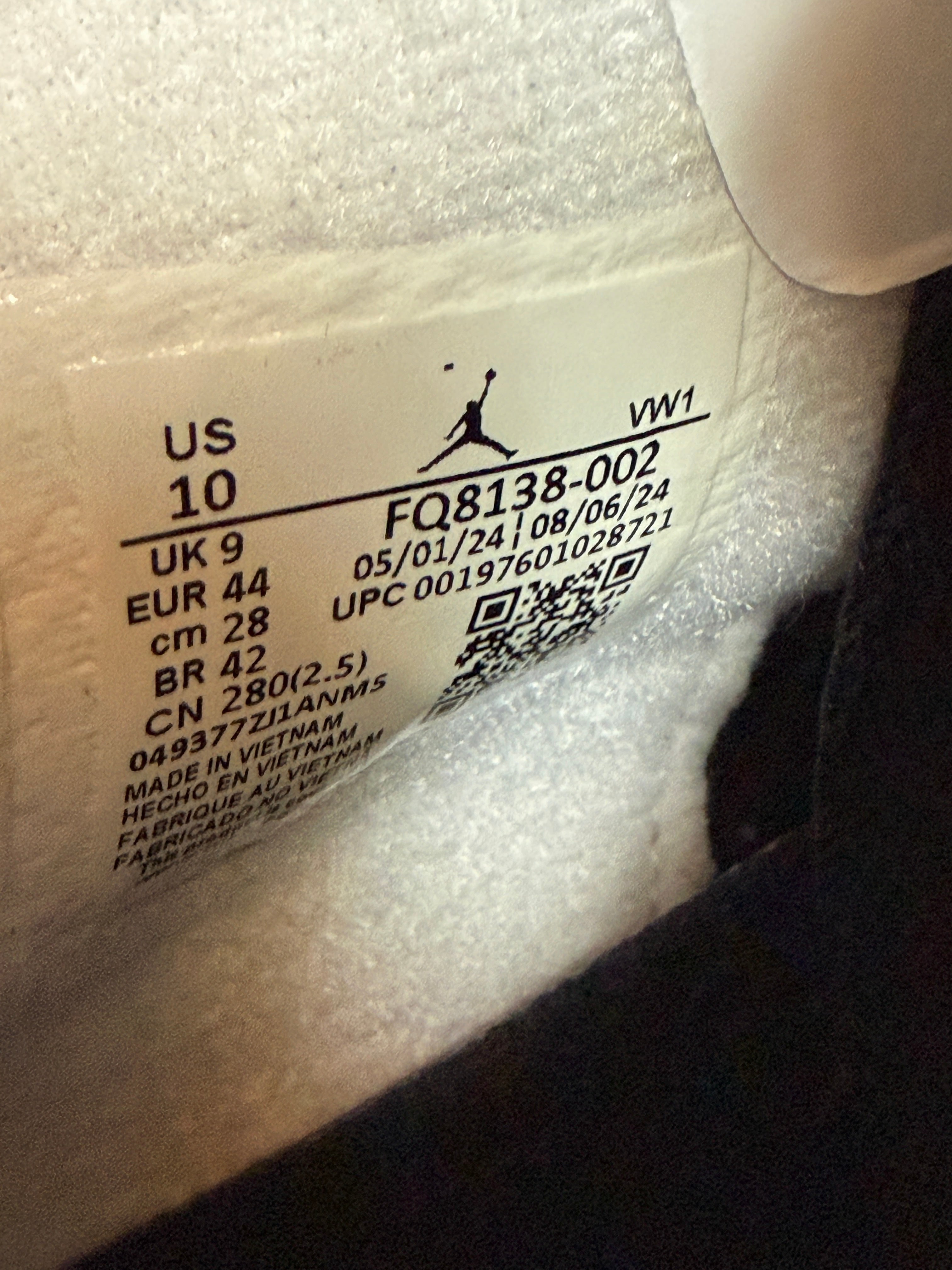 Jordan 4 Retro Fear (2024) Size 10