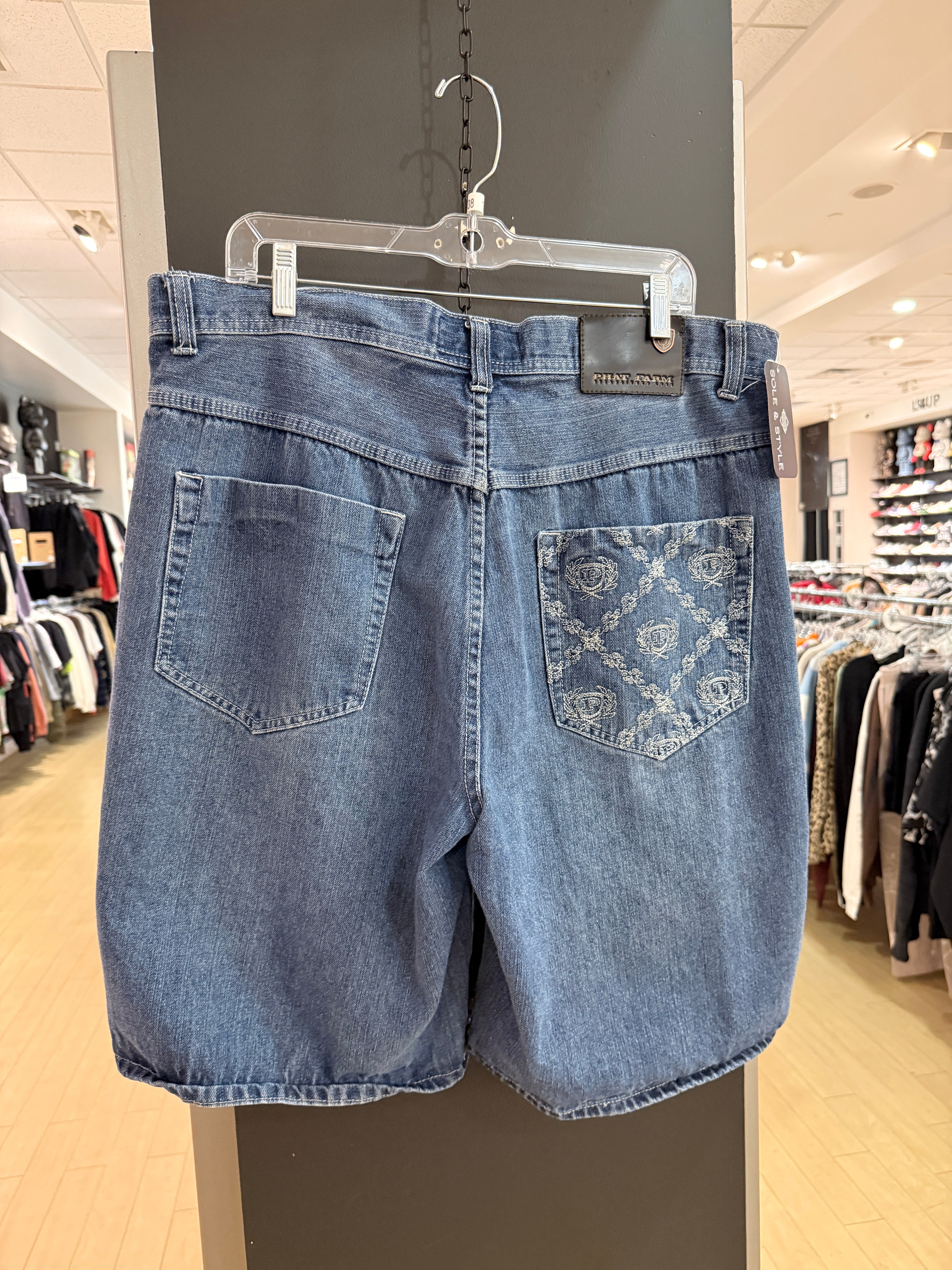 Y2K Phat Farm Crest Pocket Denim Jorts Size 38