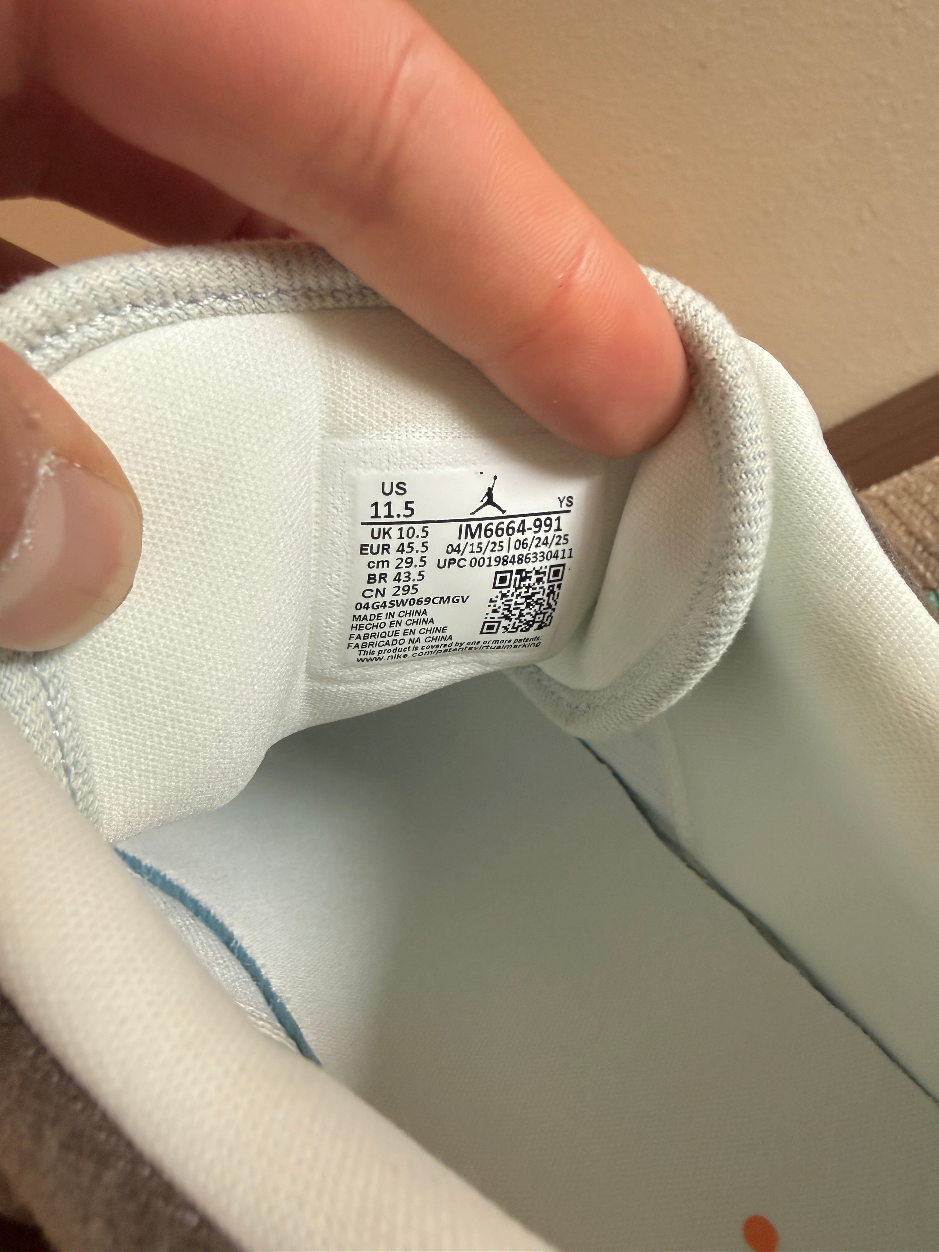 Jordan 1 Low SE Multi-Color Sail Light Bone Size 11.5 MISSING LID