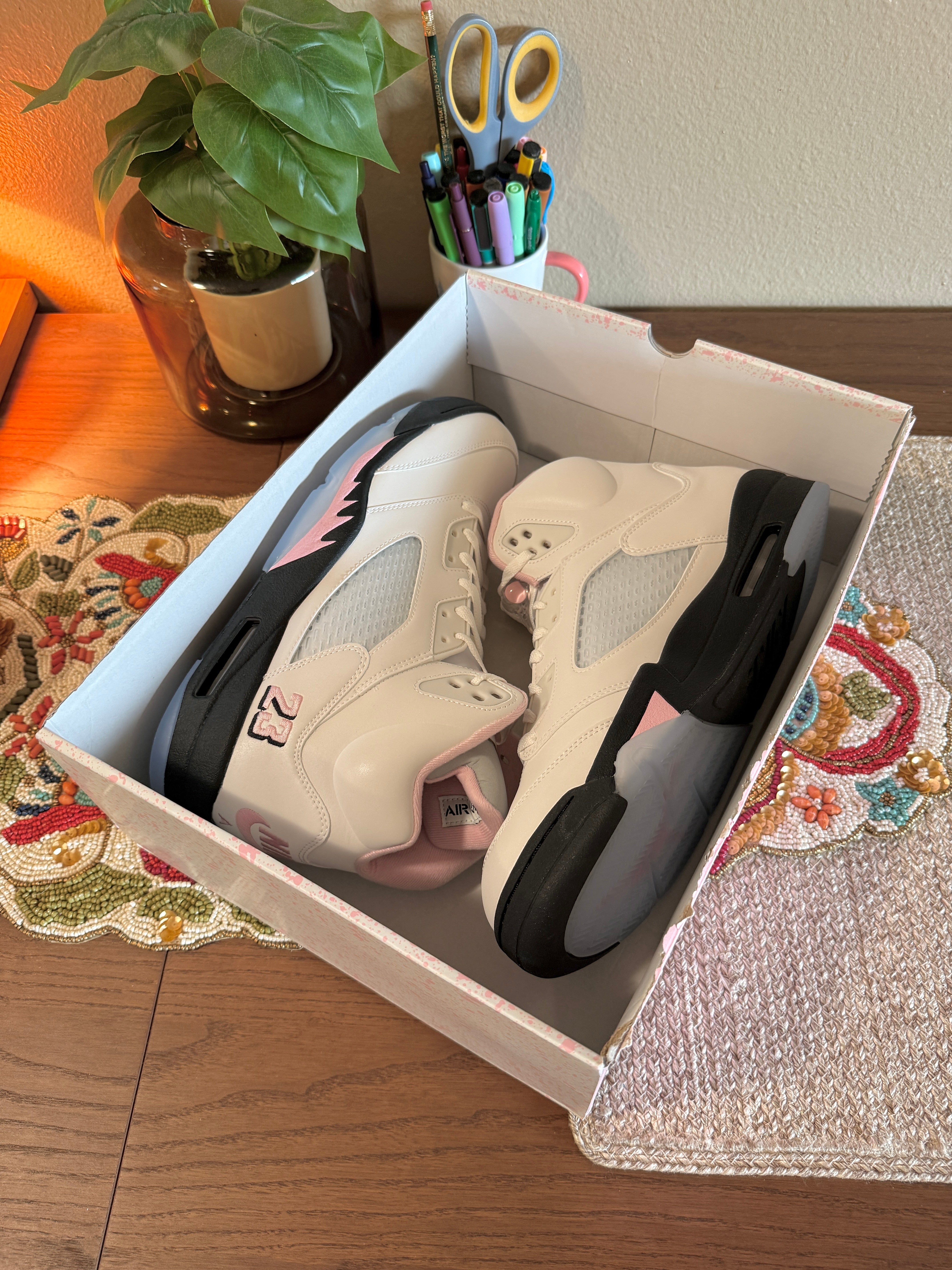 Jordan 5 Retro Medium Soft Pink Size 13 MISSING LID