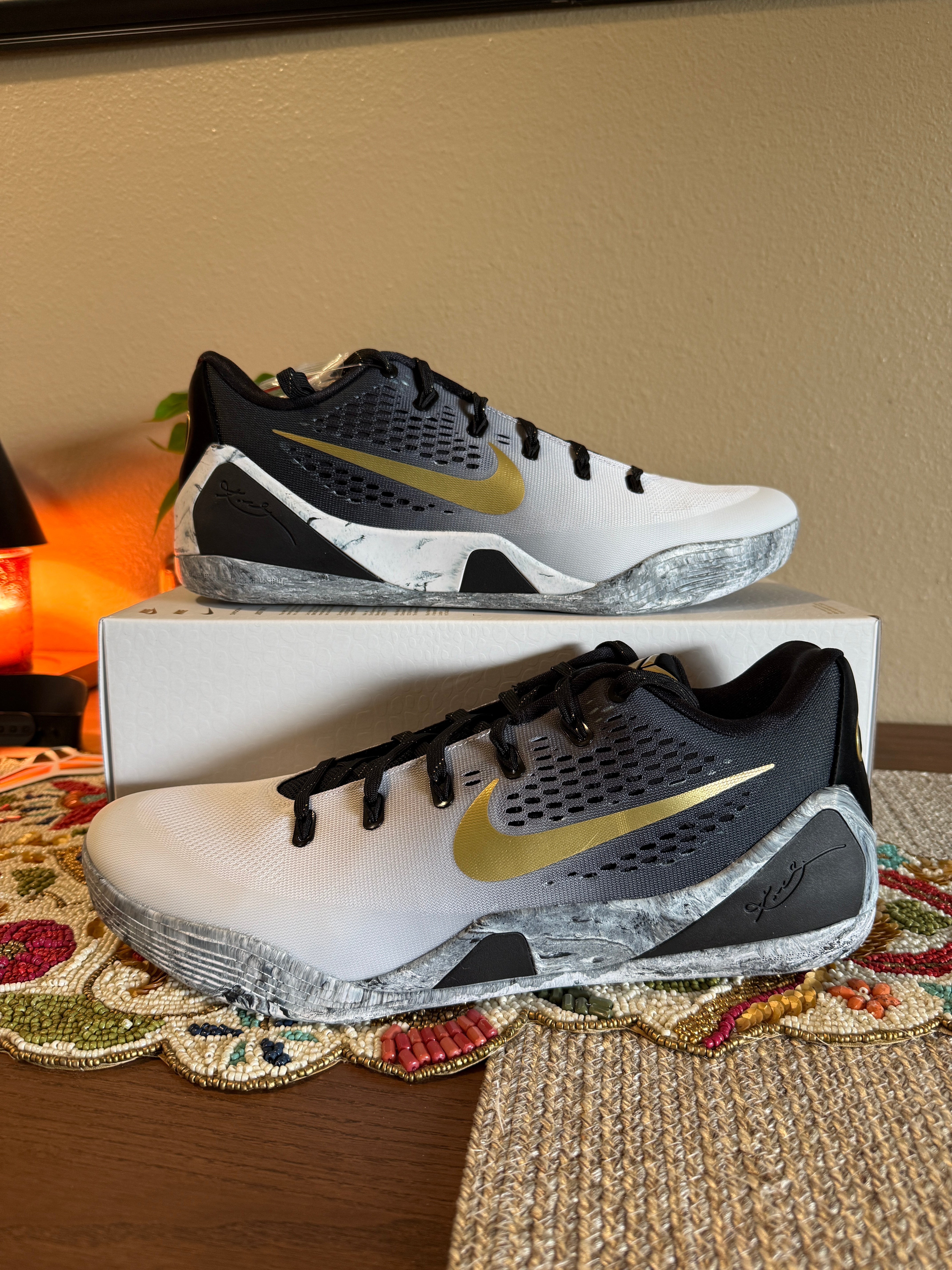 Nike Kobe 9 EM Low Protro Mambacita Size 16 MISSING LID