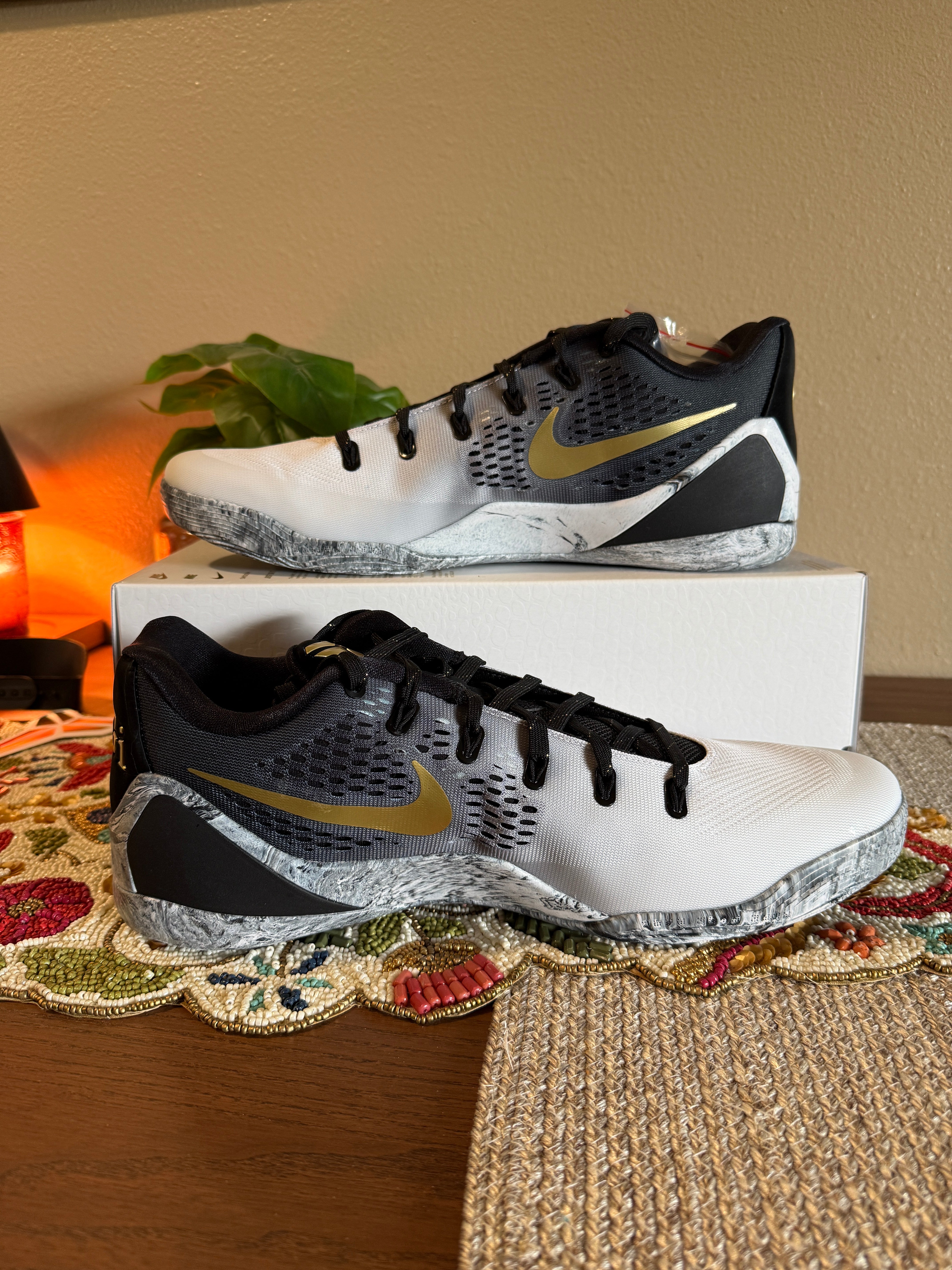 Nike Kobe 9 EM Low Protro Mambacita Size 16 MISSING LID