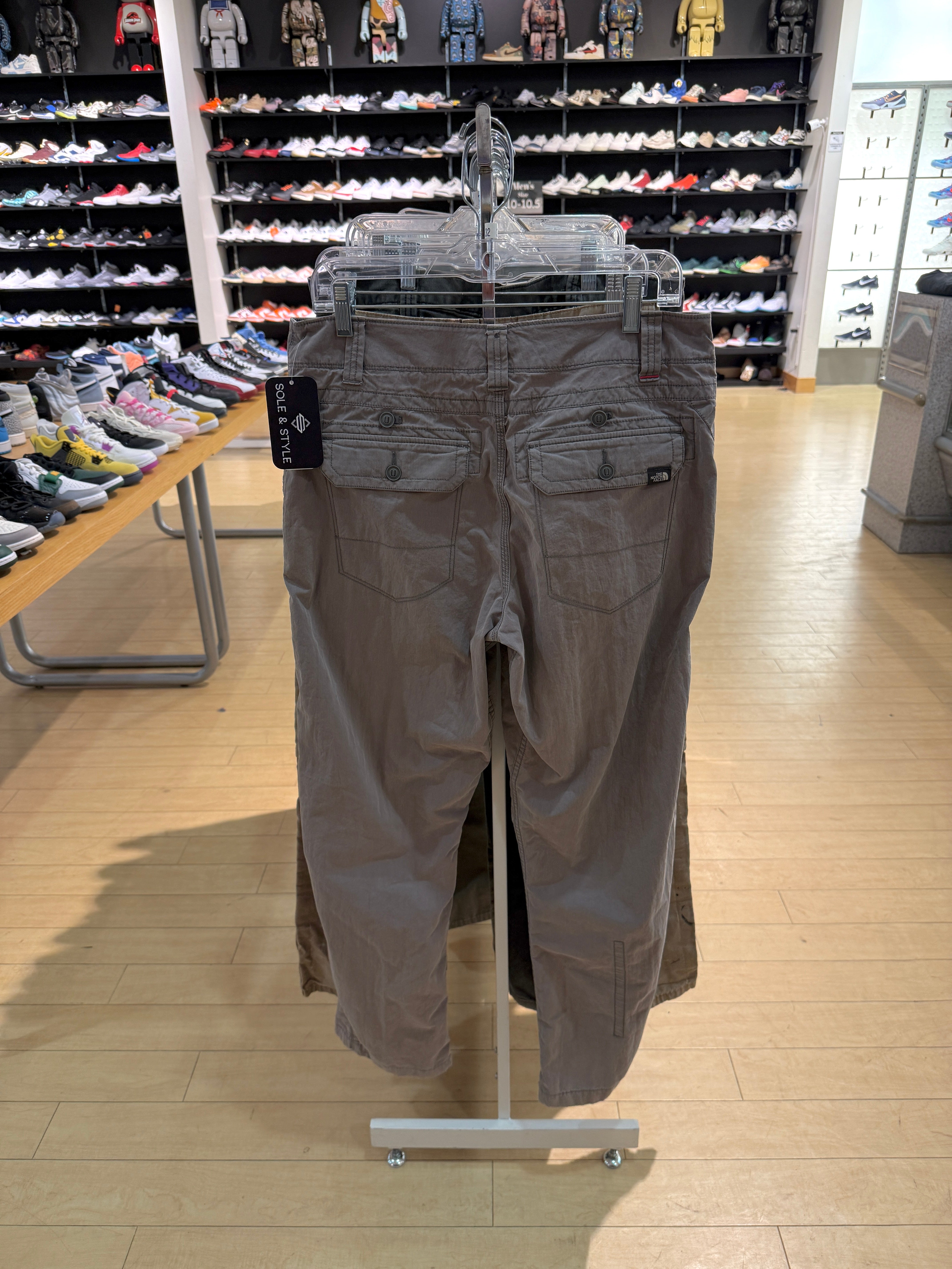 2011 The North Face Grey Trail Pants Size 32