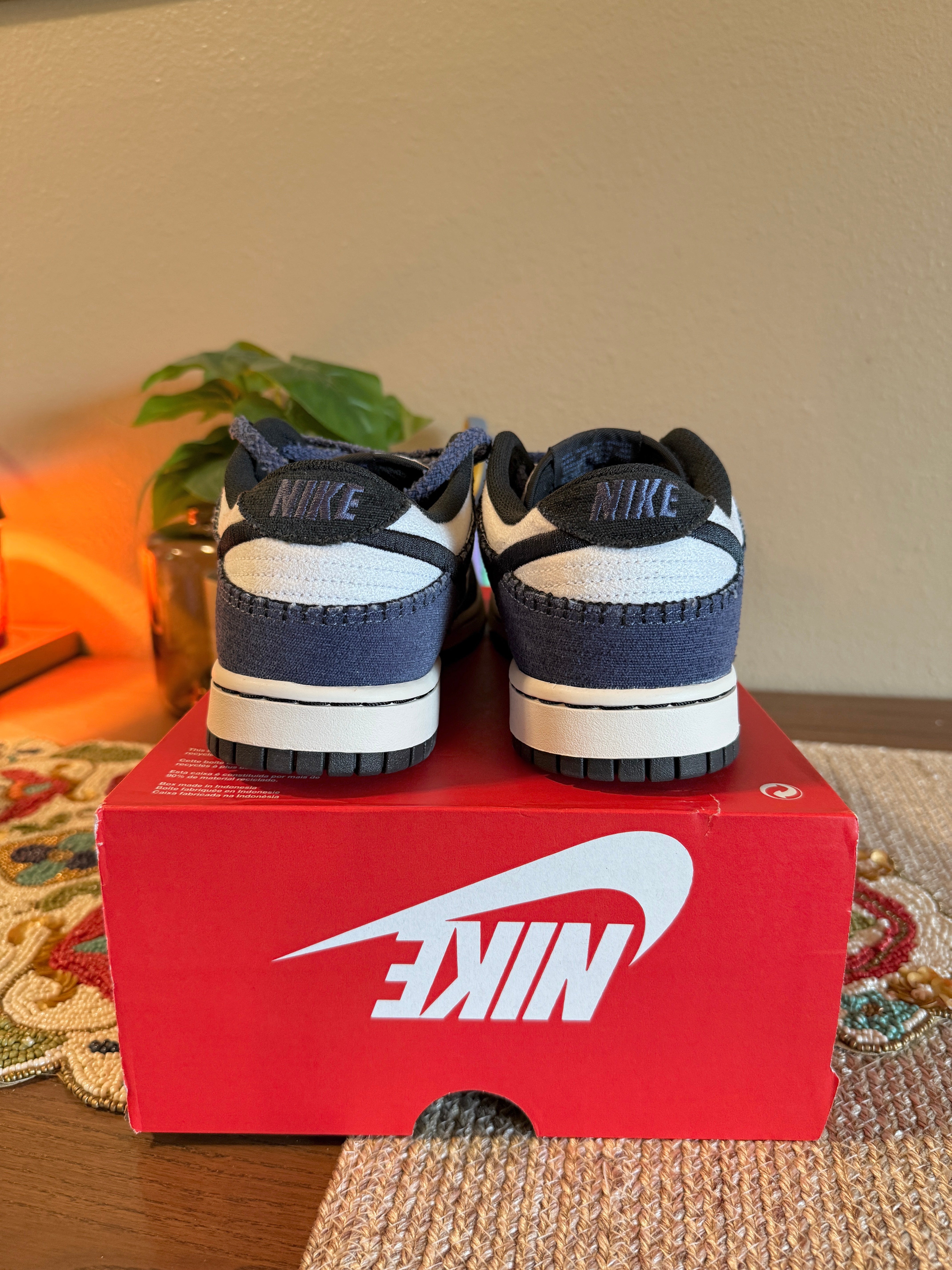 Nike Dunk Low Retro SE White Sanded Purple Size 9.5 MISSING LID