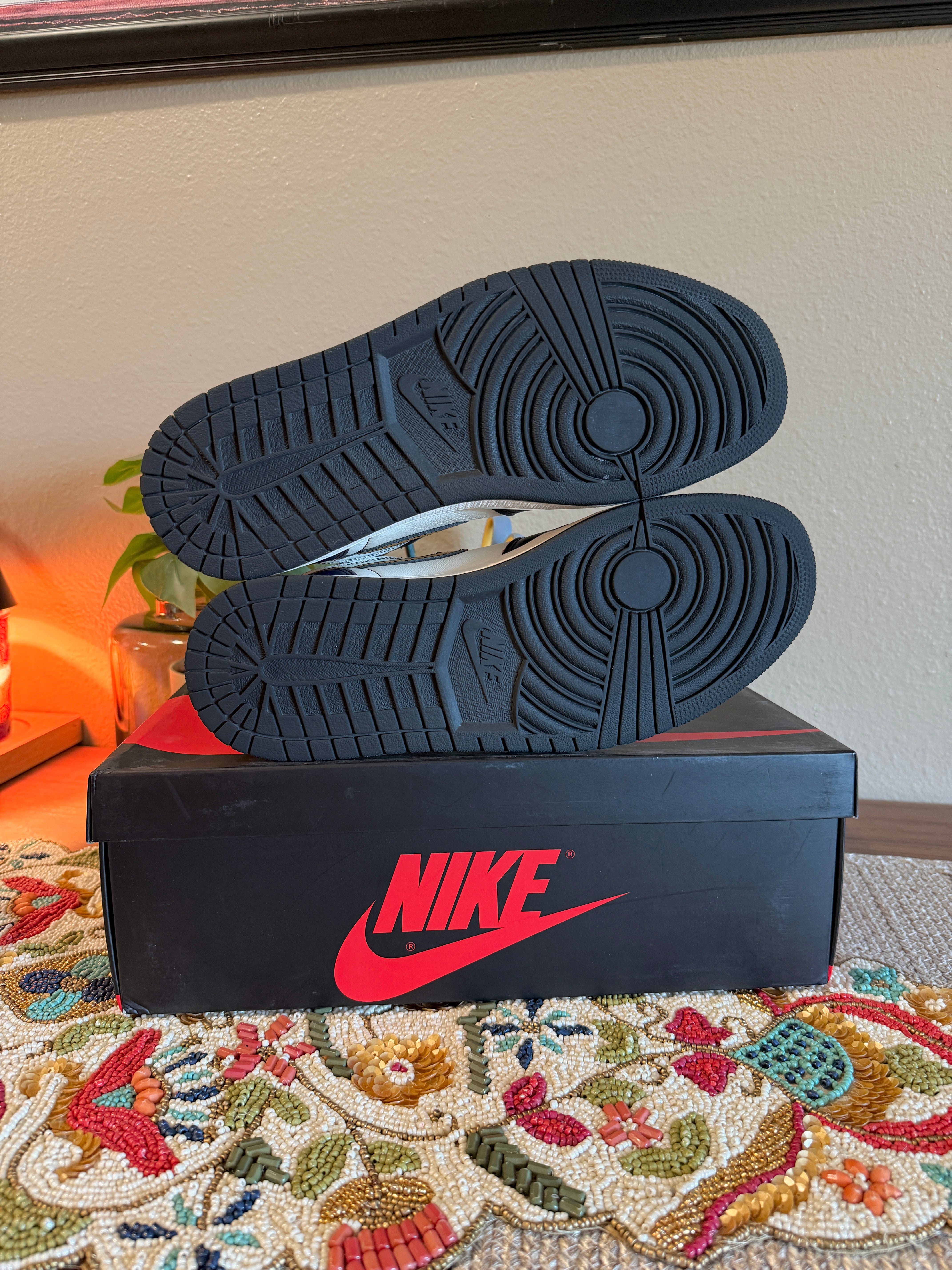 Jordan 1 Retro High OG Defiant SB LA to Chicago Size 11 USED