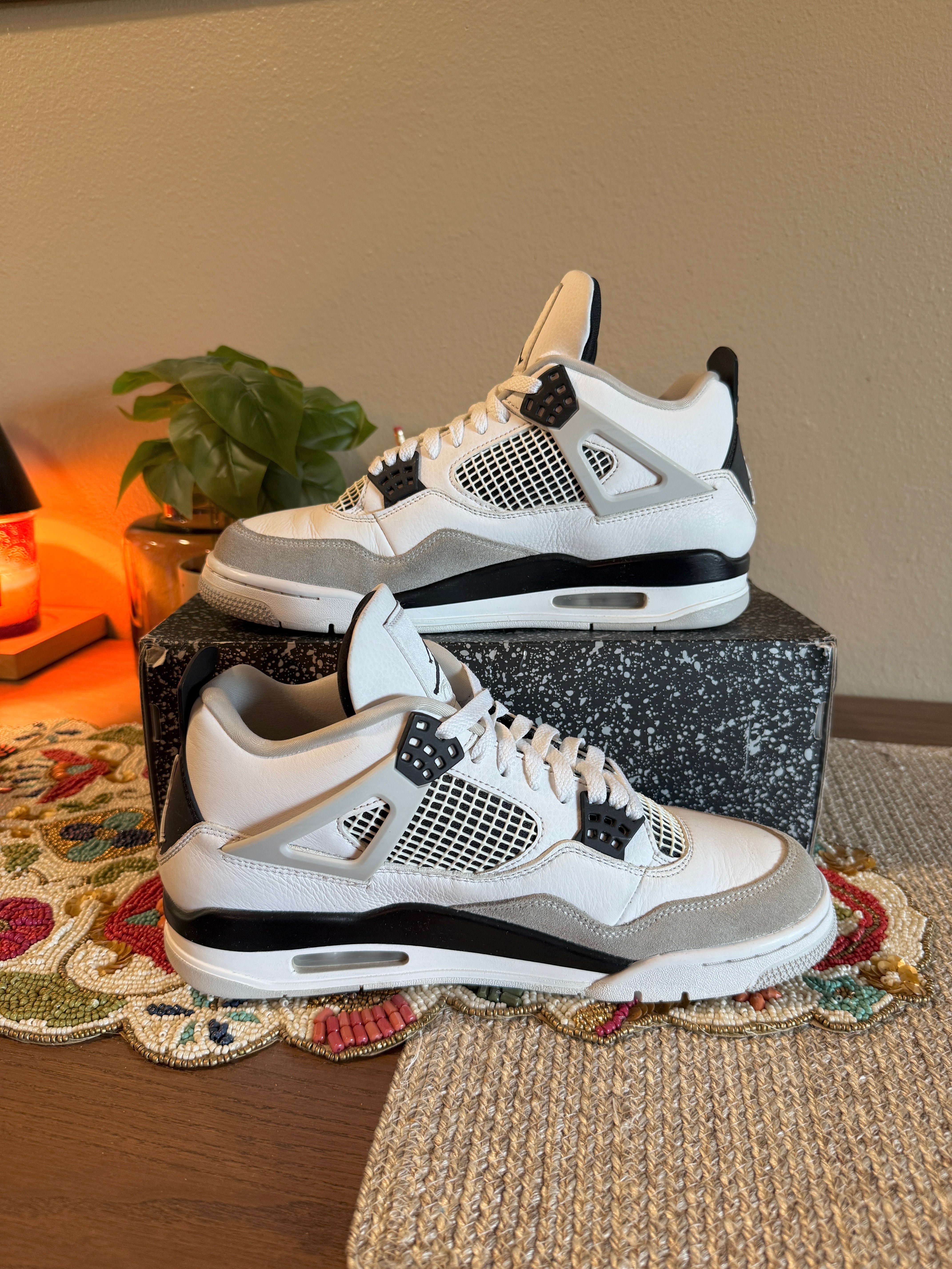 Jordan 4 Retro Military Black Size 10.5 USED