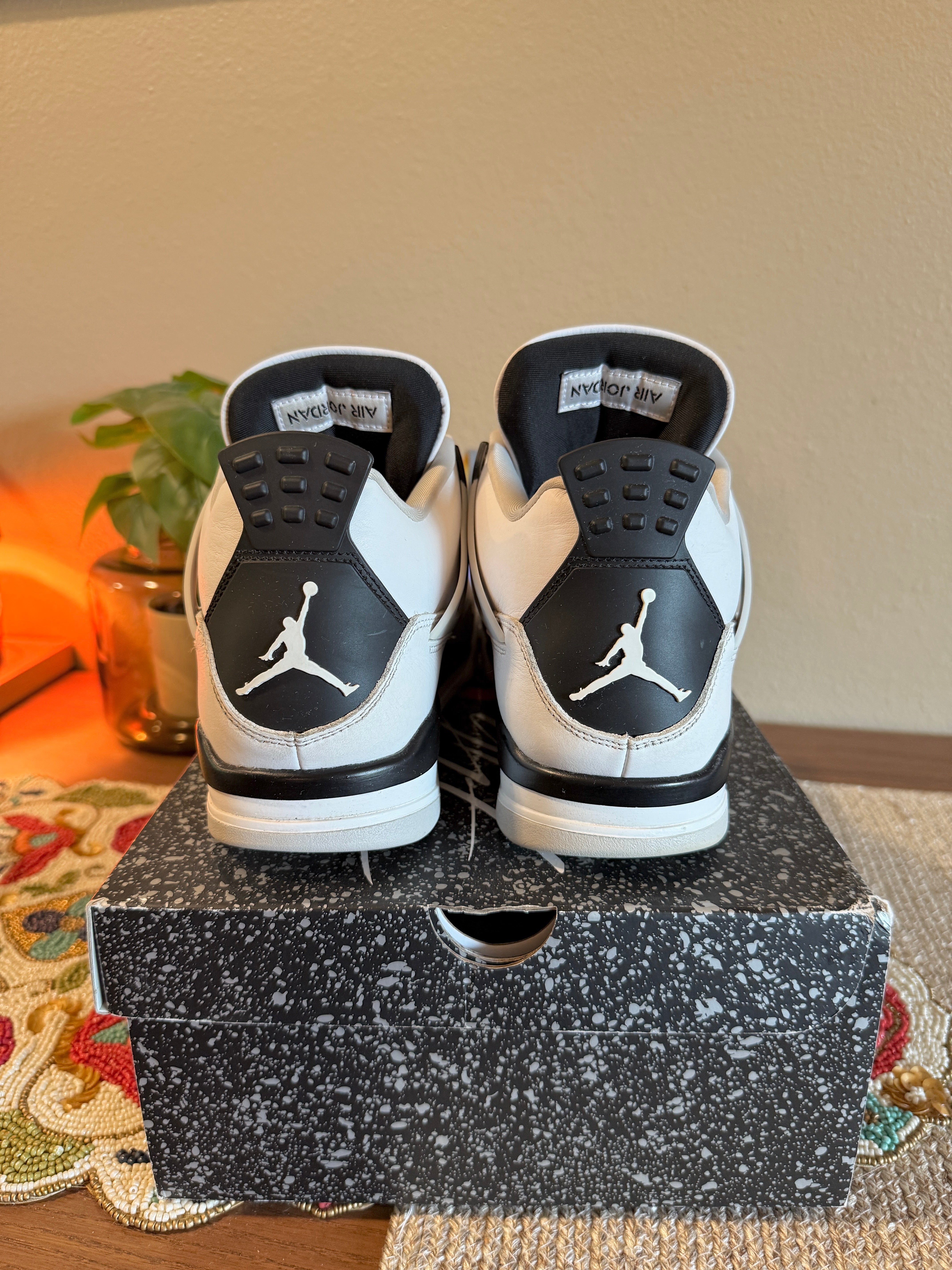 Jordan 4 Retro Military Black Size 10.5 USED