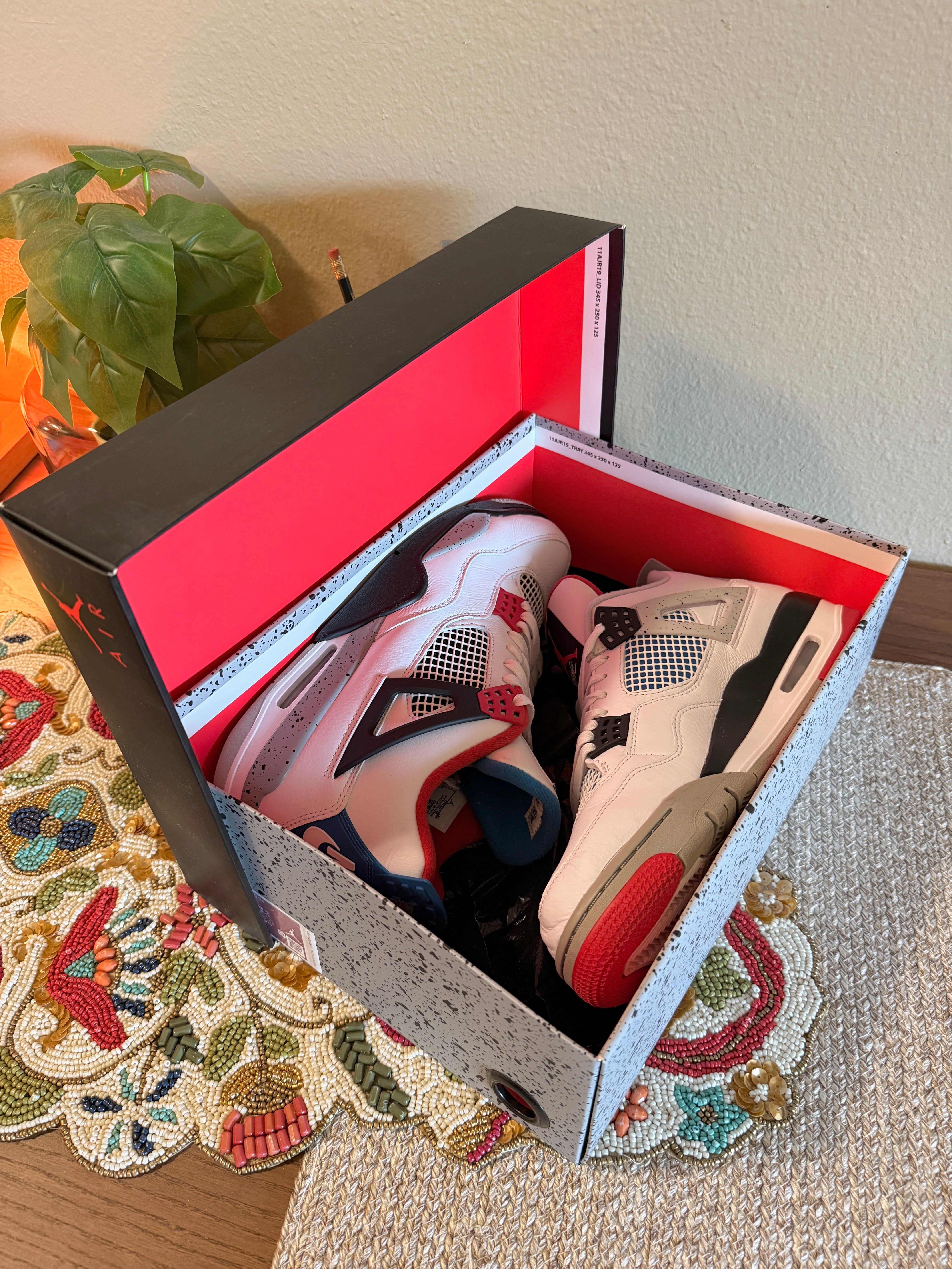Jordan 4 Retro What The Size 11 USED