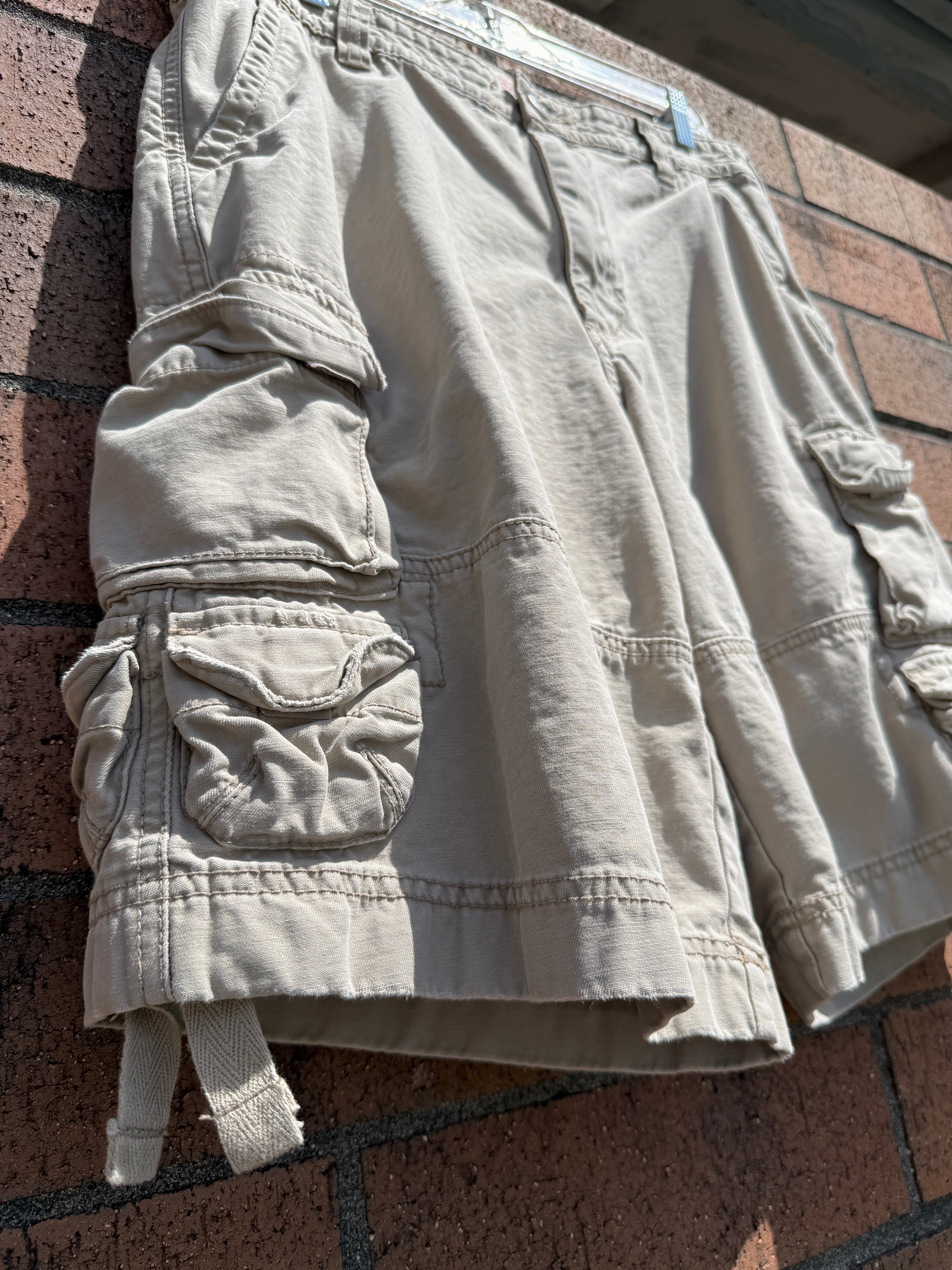 Mossimo Supply Co Tan Cargo Shorts Size 34
