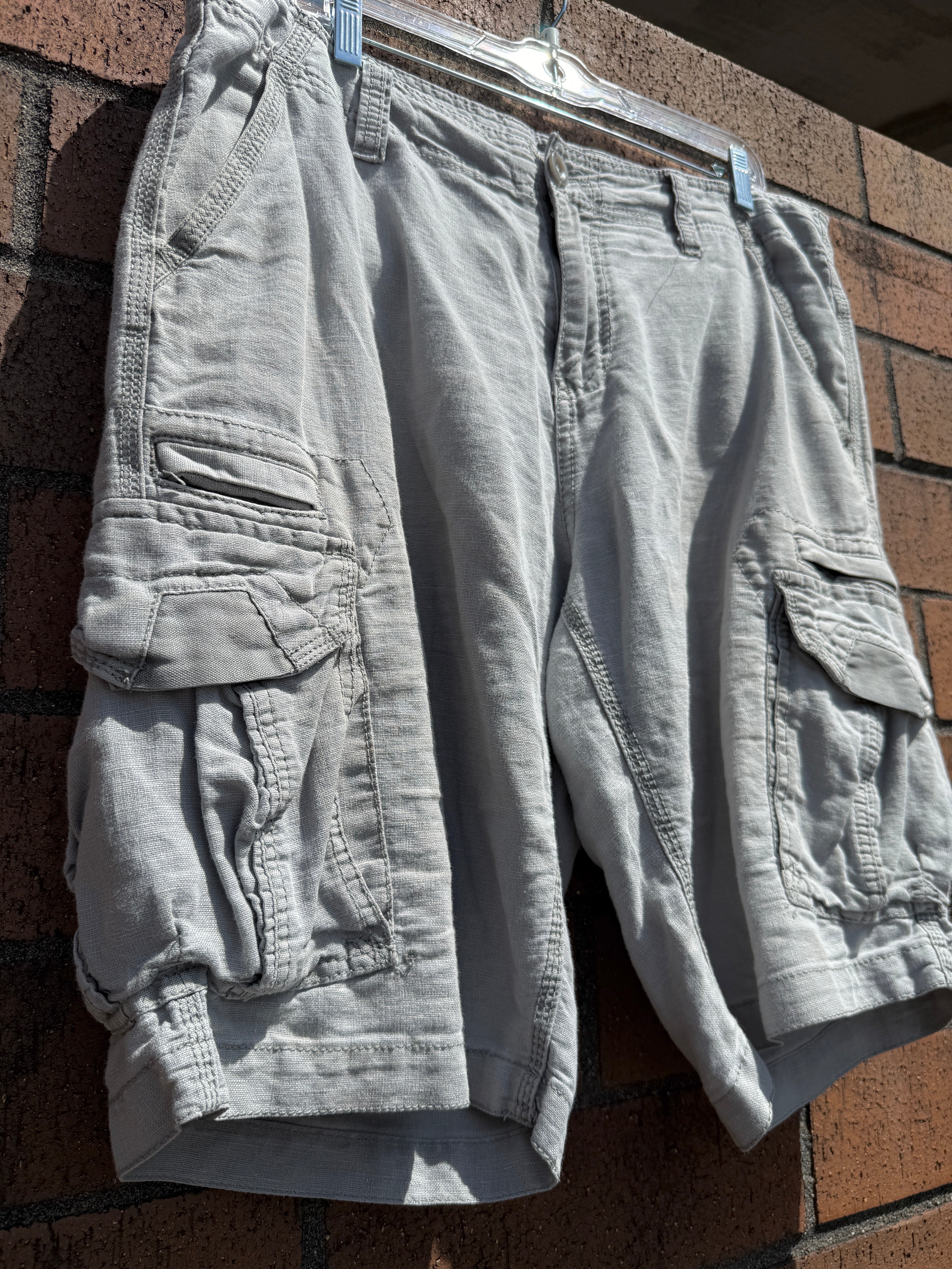 2010 Union Seattle Grey Cargo Shorts Size 34