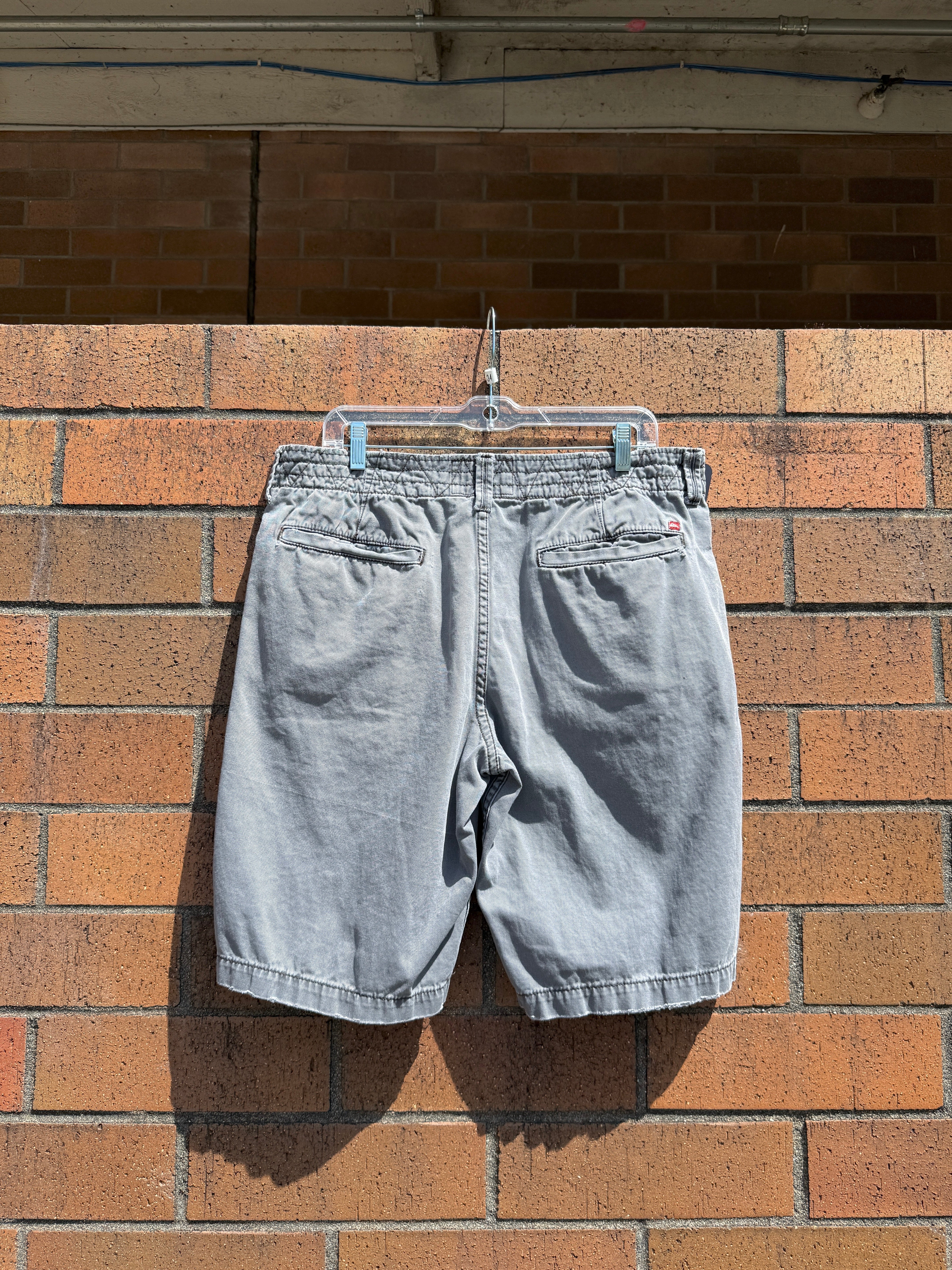 Y2K Quiksilver Dark Grey Skate Shorts Size 34