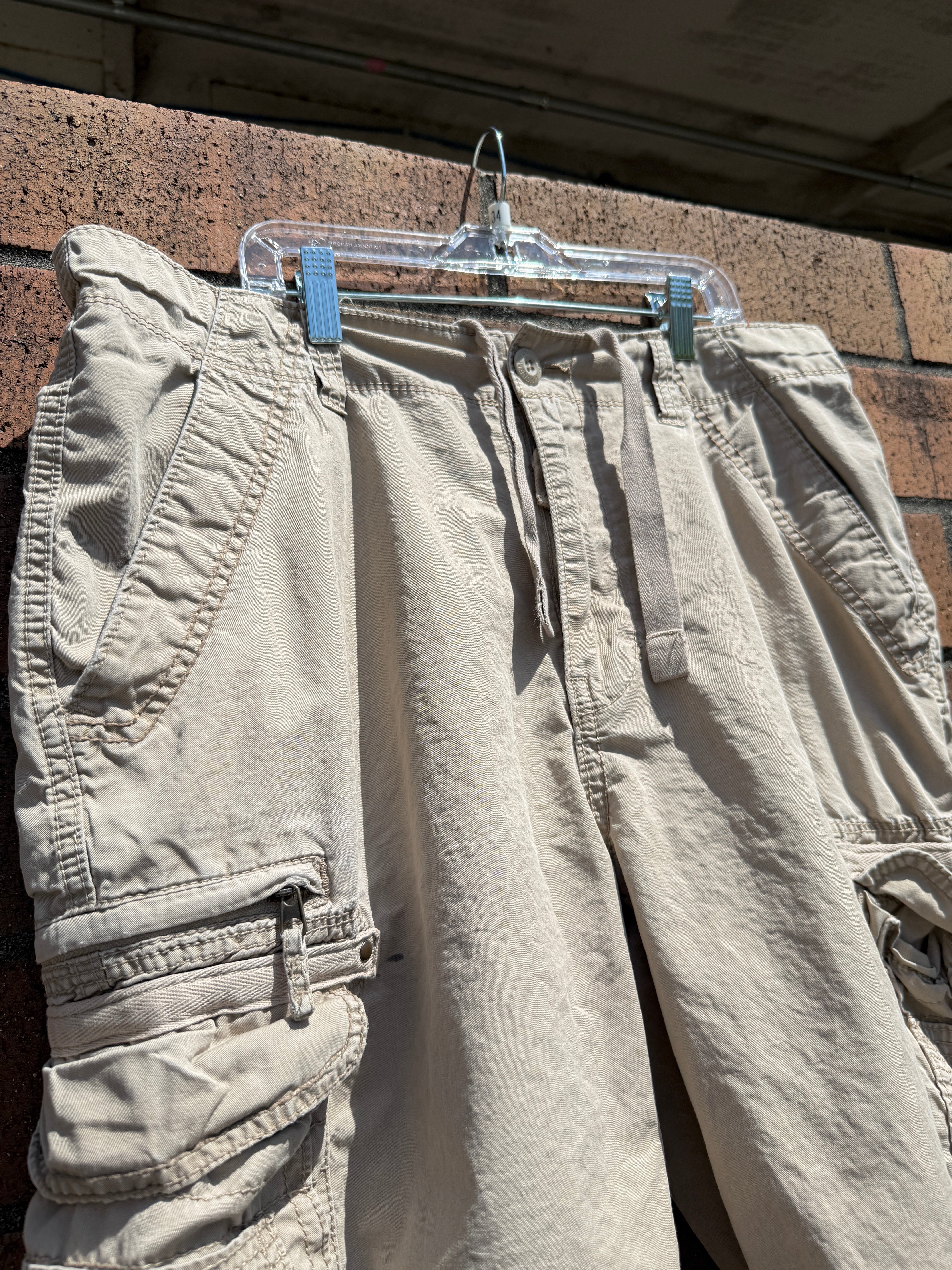Y2K Union Bay Beige Cargo Shorts Size 34