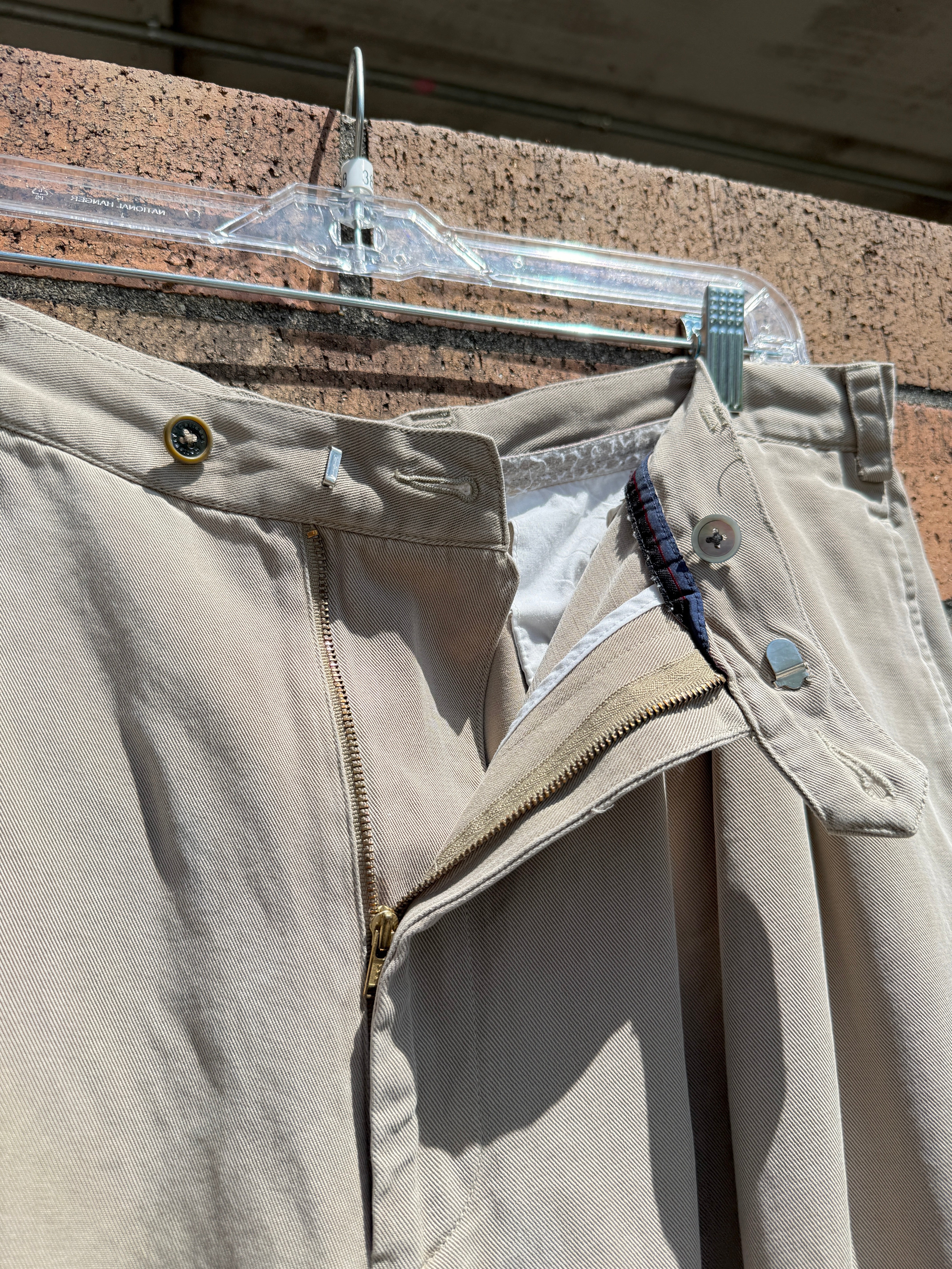 90s Callaway by Nordstrom Beige Baggy Pleated Golf Shorts Size 38