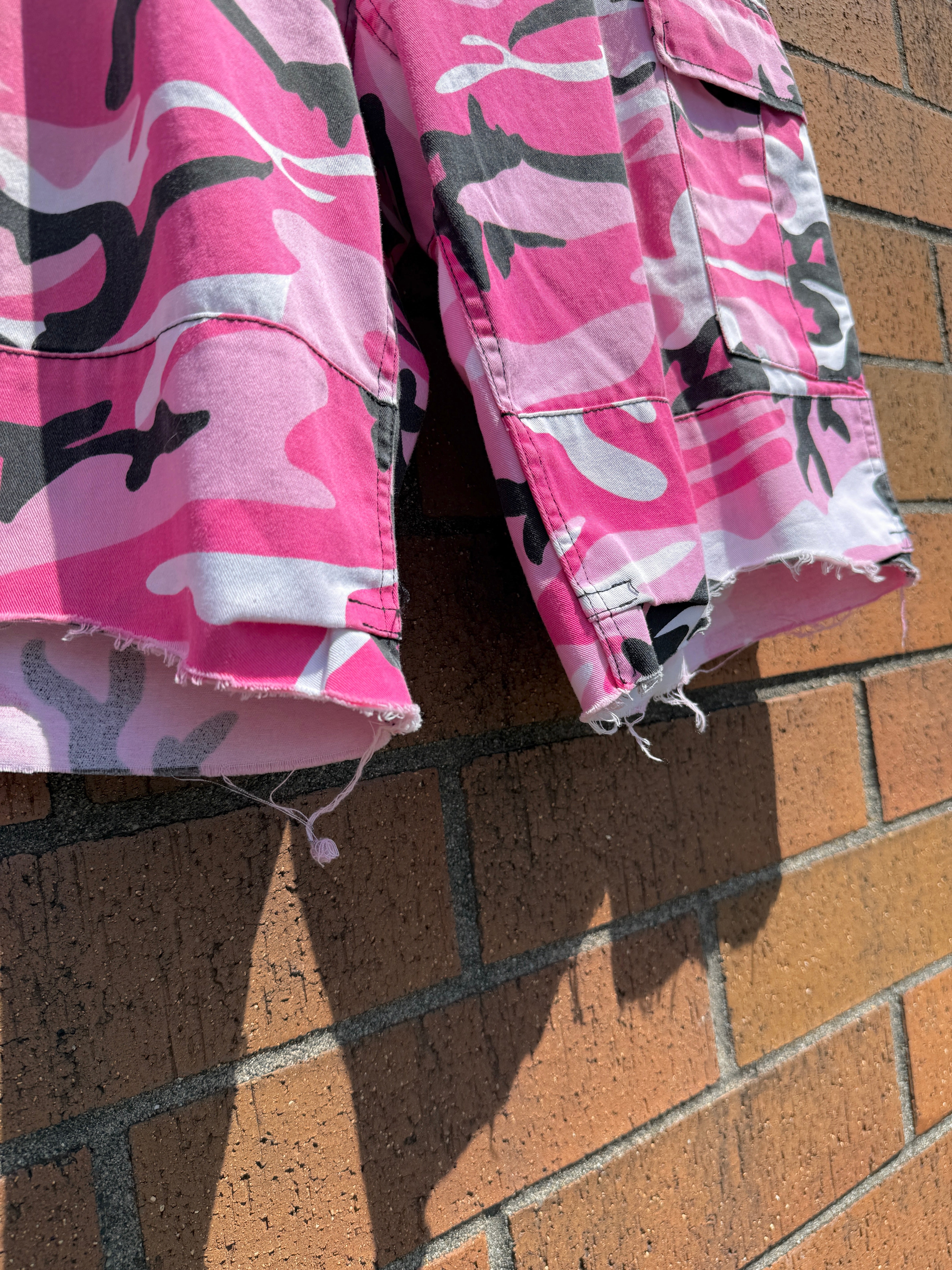 Rothco Pink Camo Cargo Shorts Size L