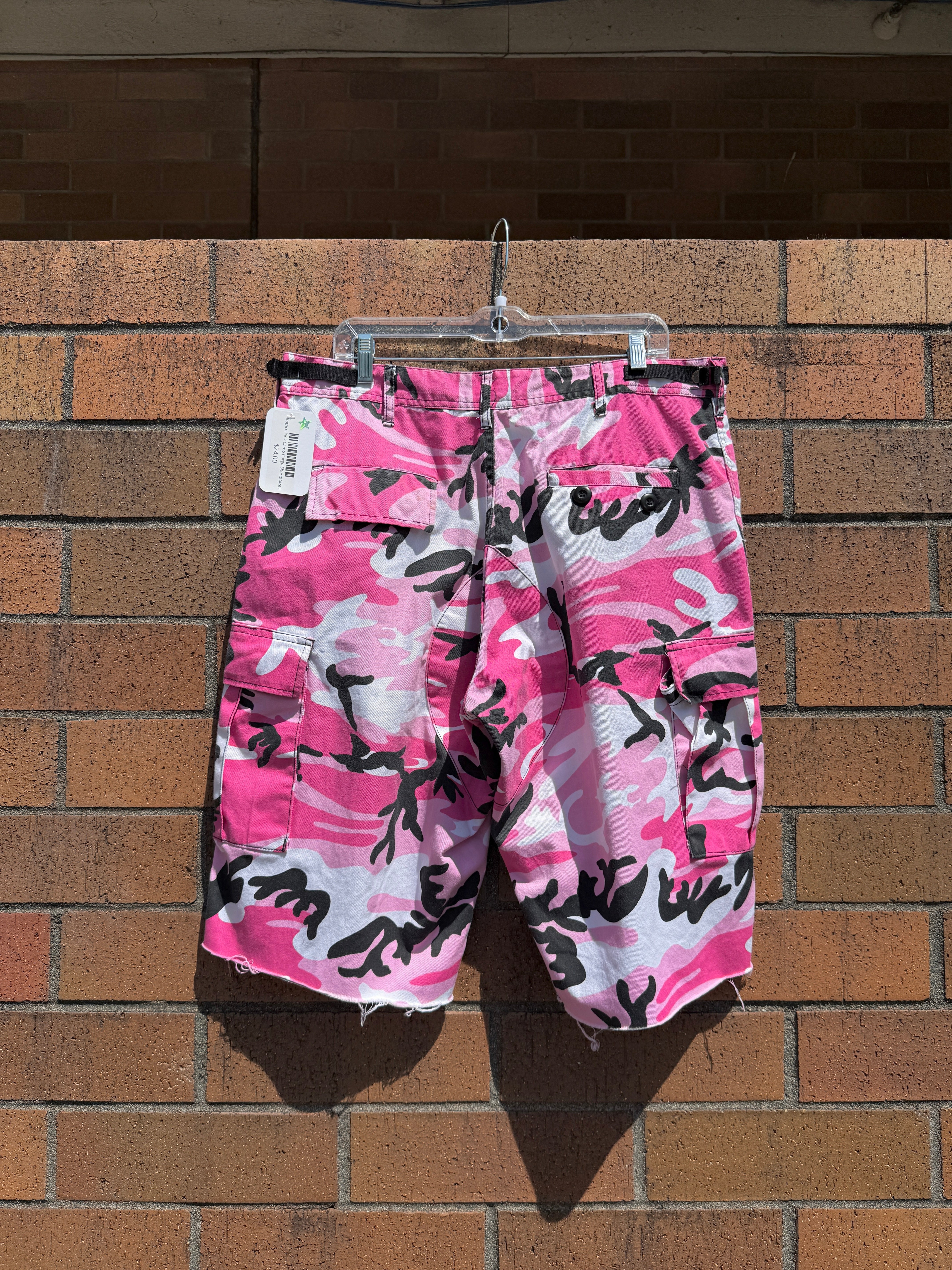Rothco Pink Camo Cargo Shorts Size L