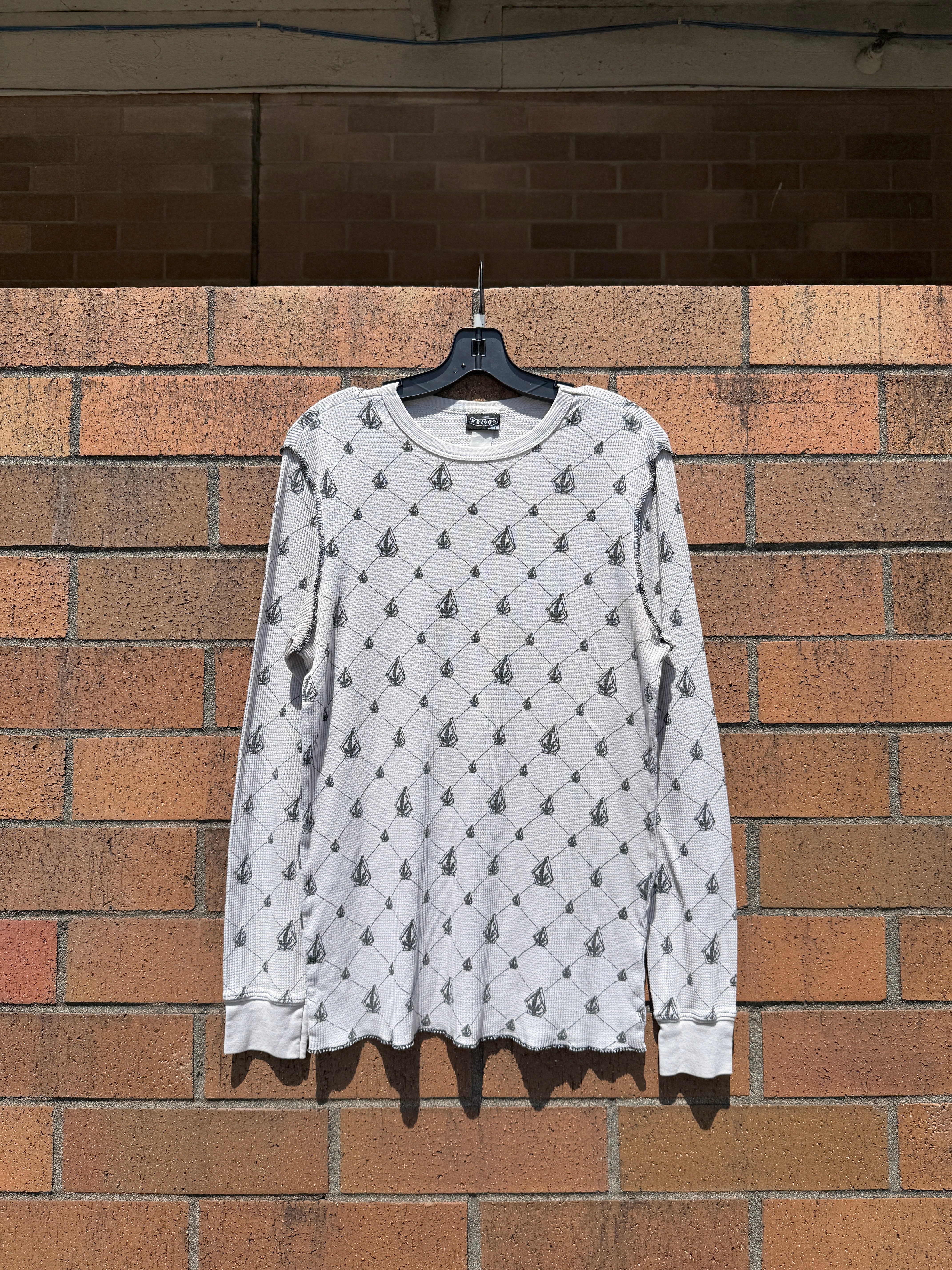 Y2K Volcom All Over Print Stone Thermal Size L