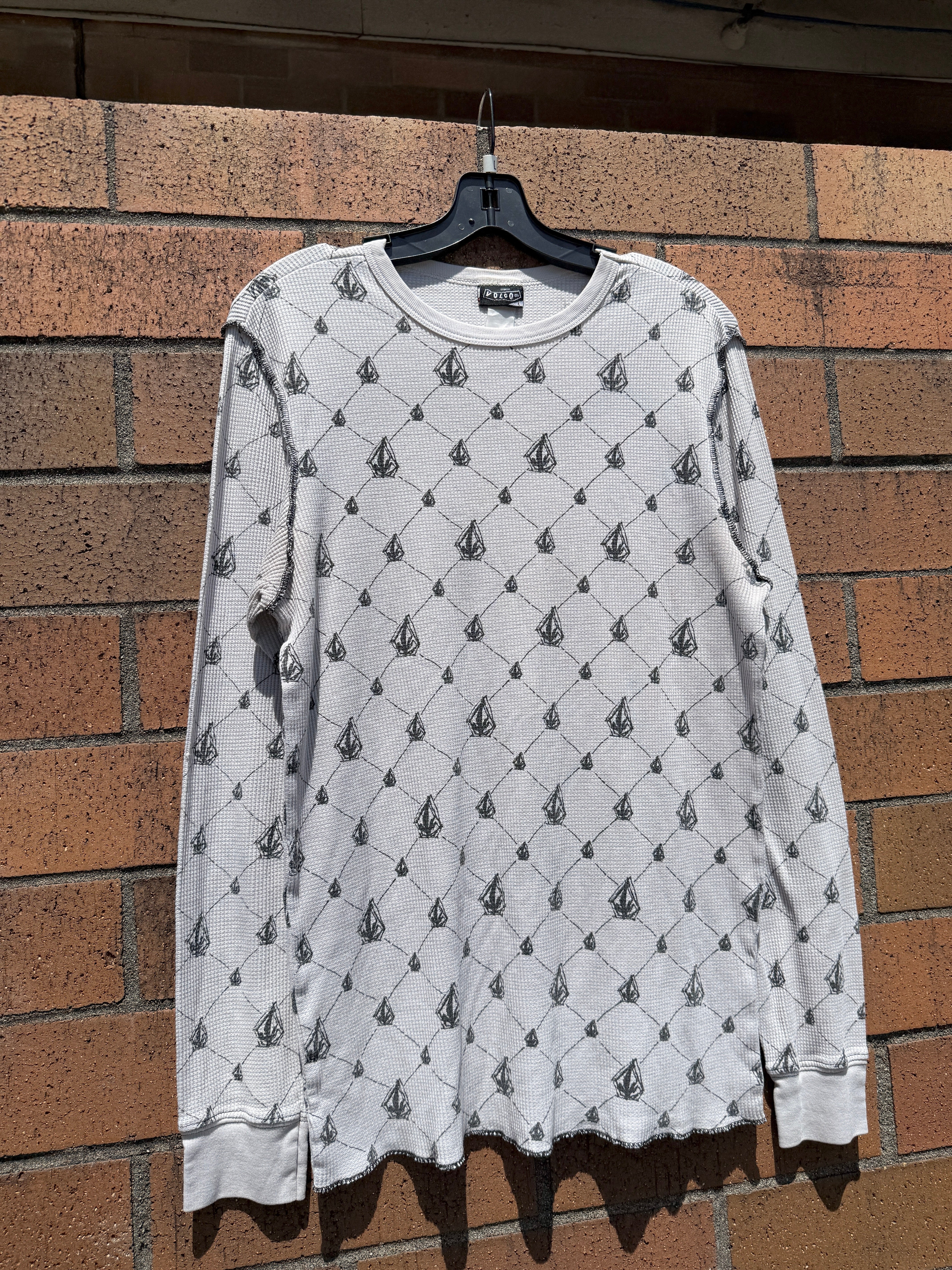 Y2K Volcom All Over Print Stone Thermal Size L