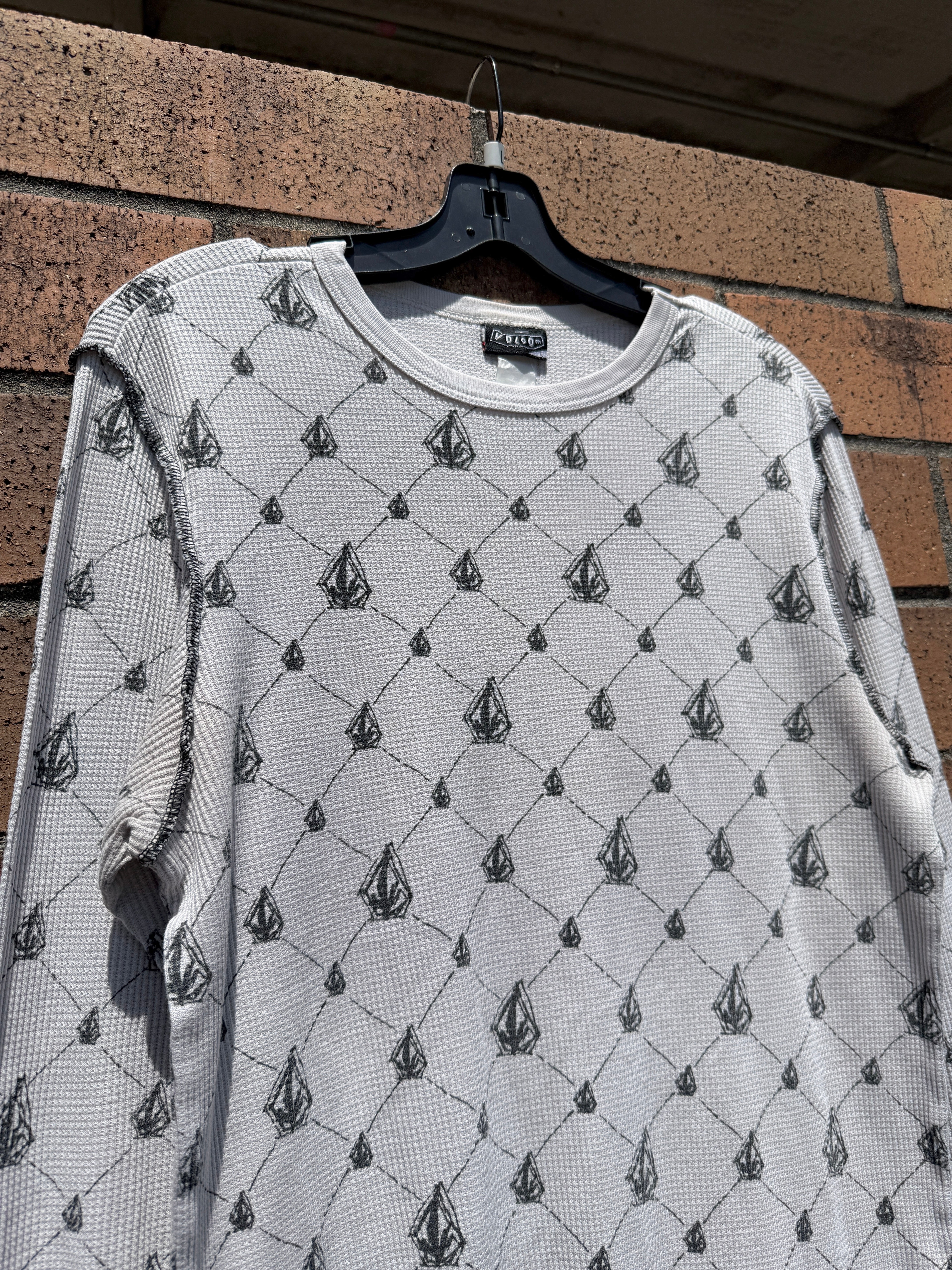Y2K Volcom All Over Print Stone Thermal Size L