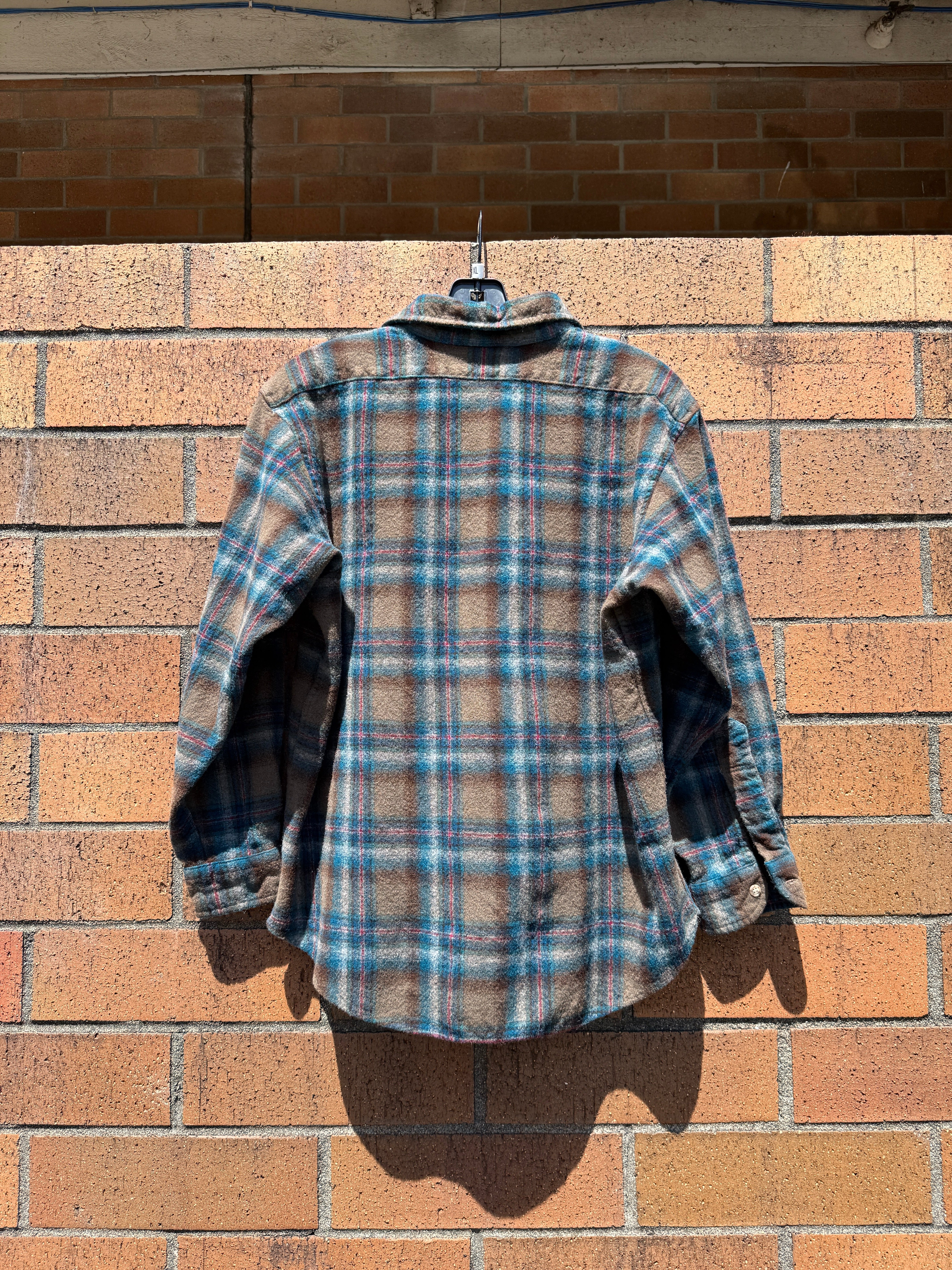 90s Pendleton Brown Plaid Wool Flannel Size XL