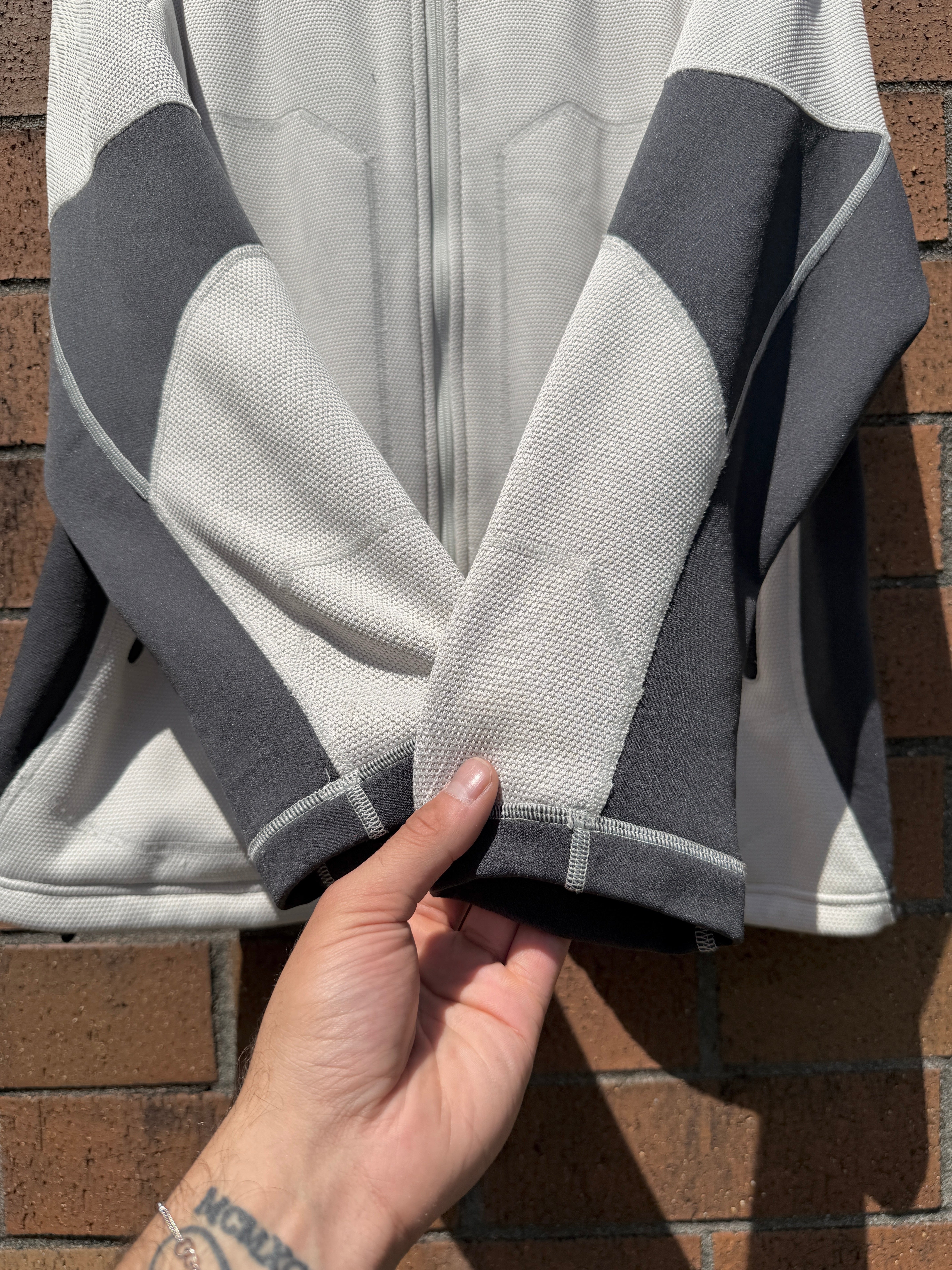 2012 The North Face Stone / Grey DotKnit Thermal Jacket Sz XL