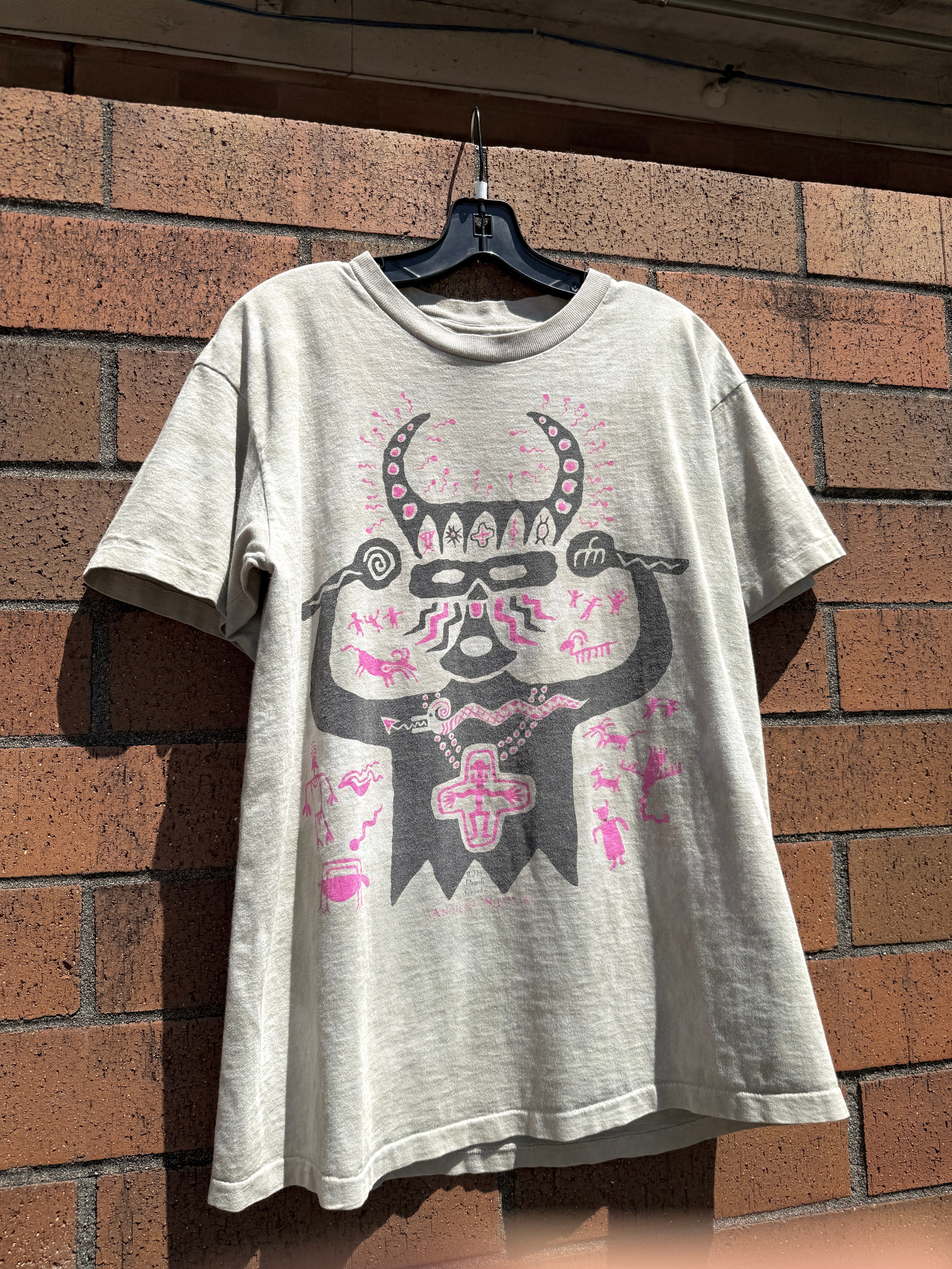 90s Ancient Shaman Cave Art Vancouver Dagoli Tee Size L