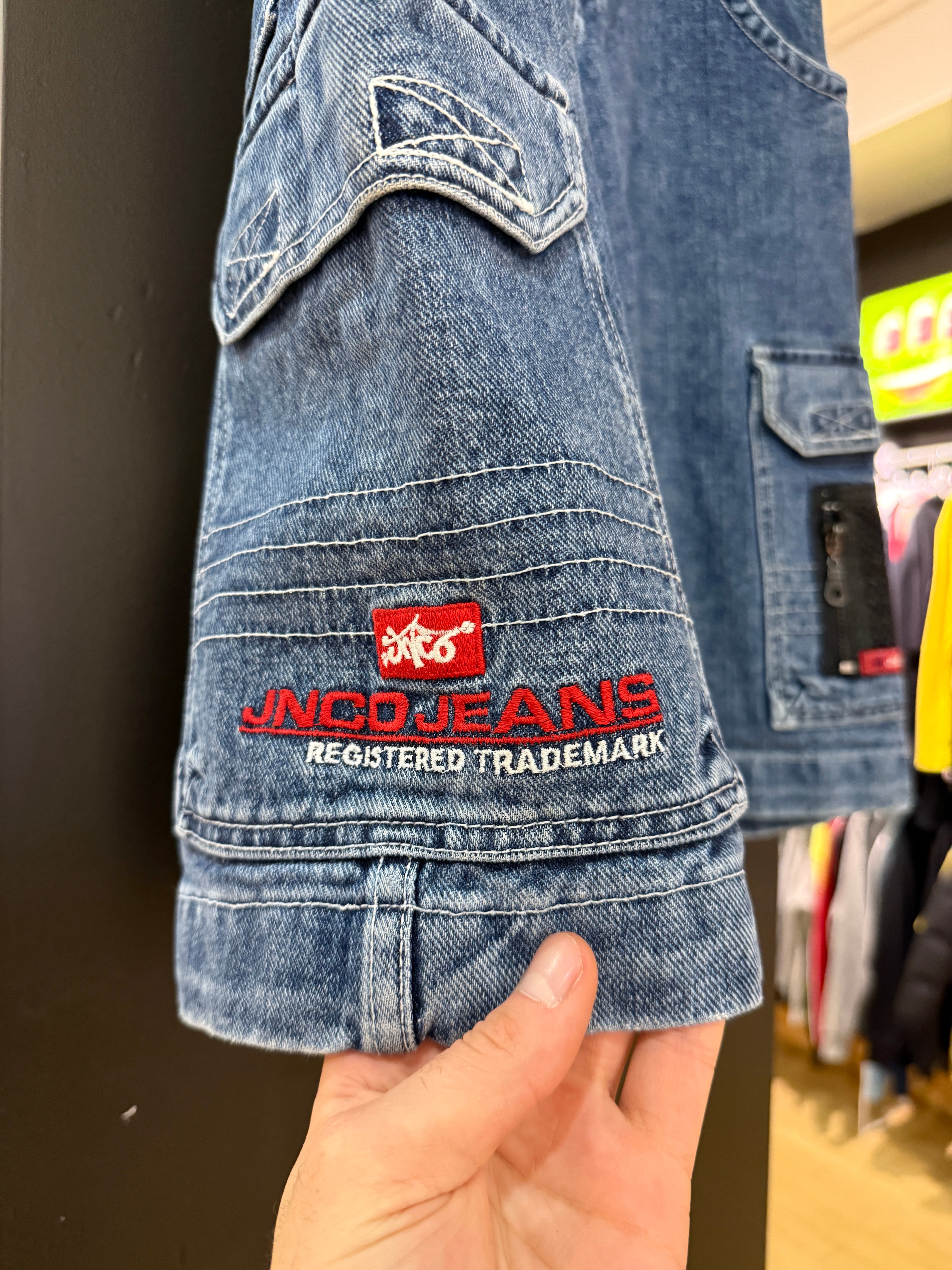 Y2K JNCO Jeans Medium Wash Denim Cargo Jorts Sz 30