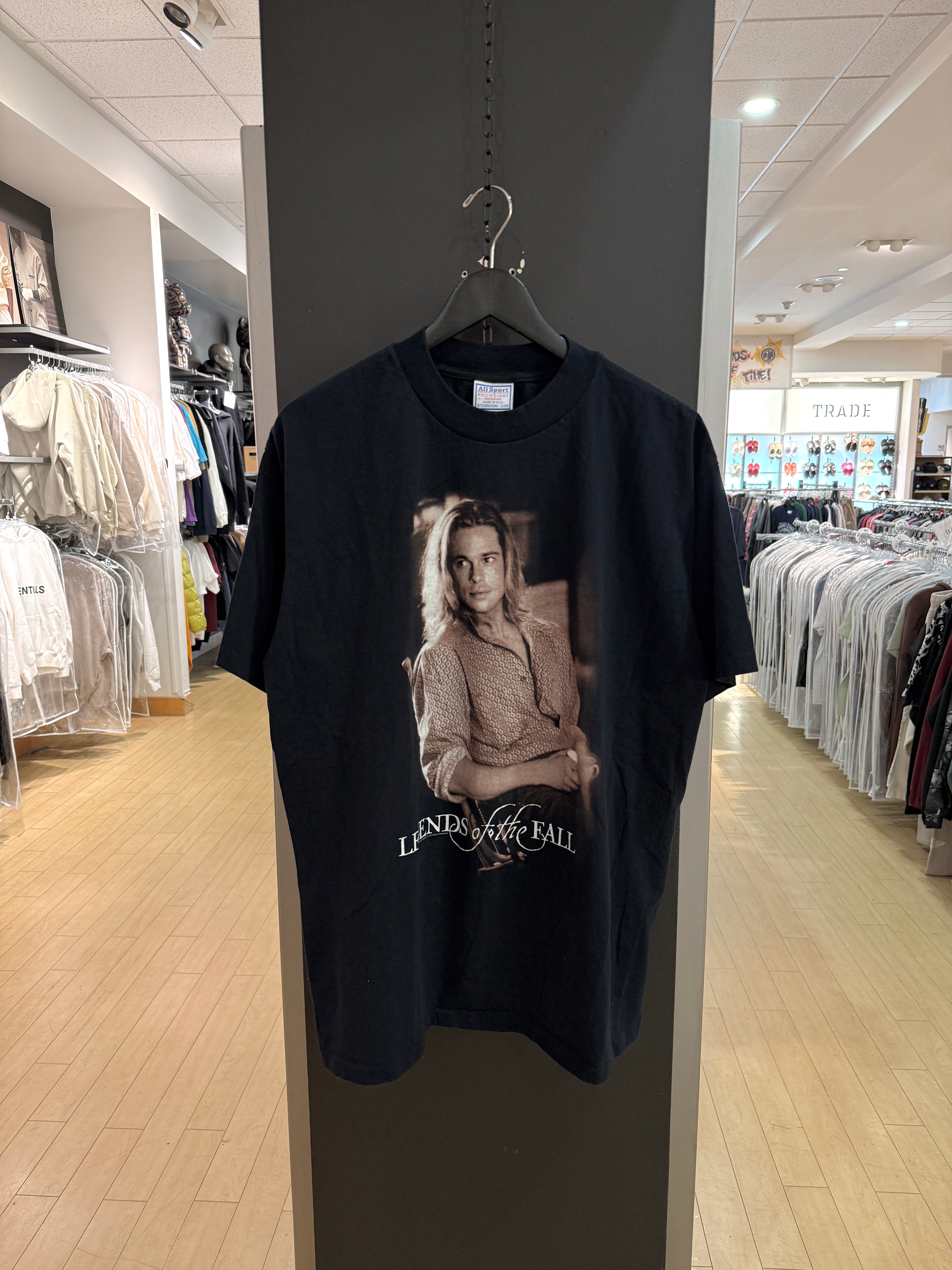 1994 Brad Pitt Legends of the Fall Tee Size XL