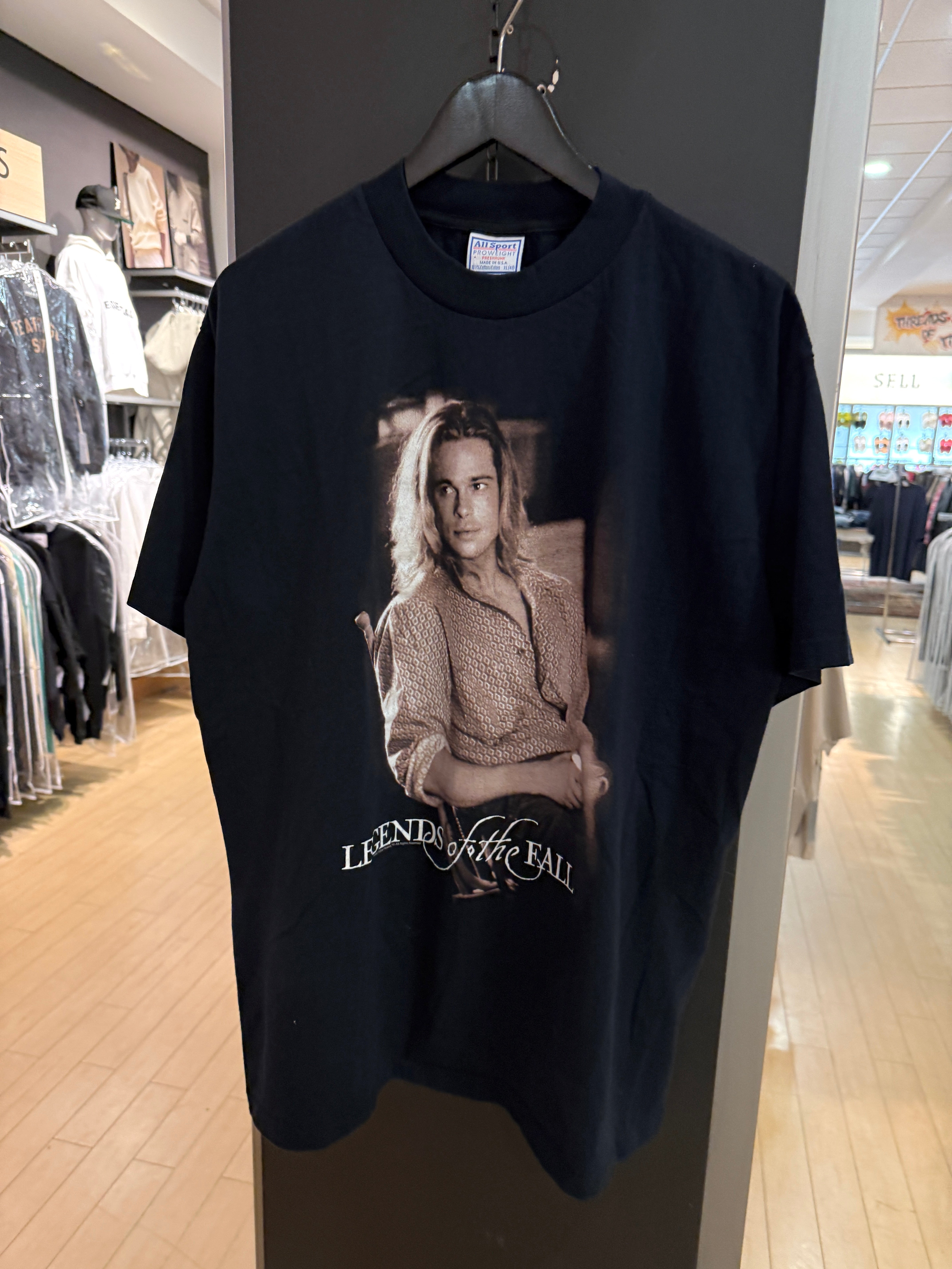 1994 Brad Pitt Legends of the Fall Tee Size XL