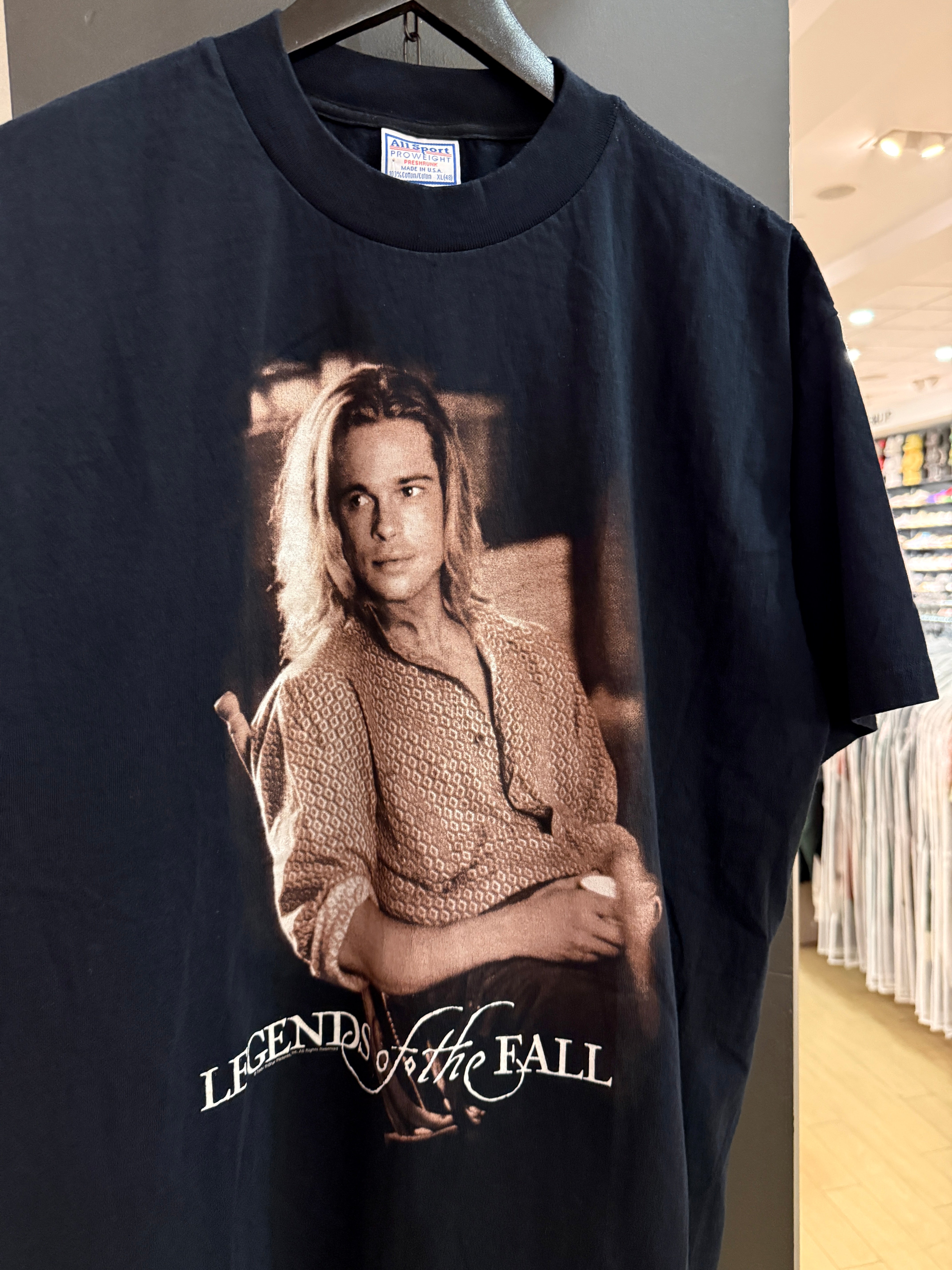 1994 Brad Pitt Legends of the Fall Tee Size XL