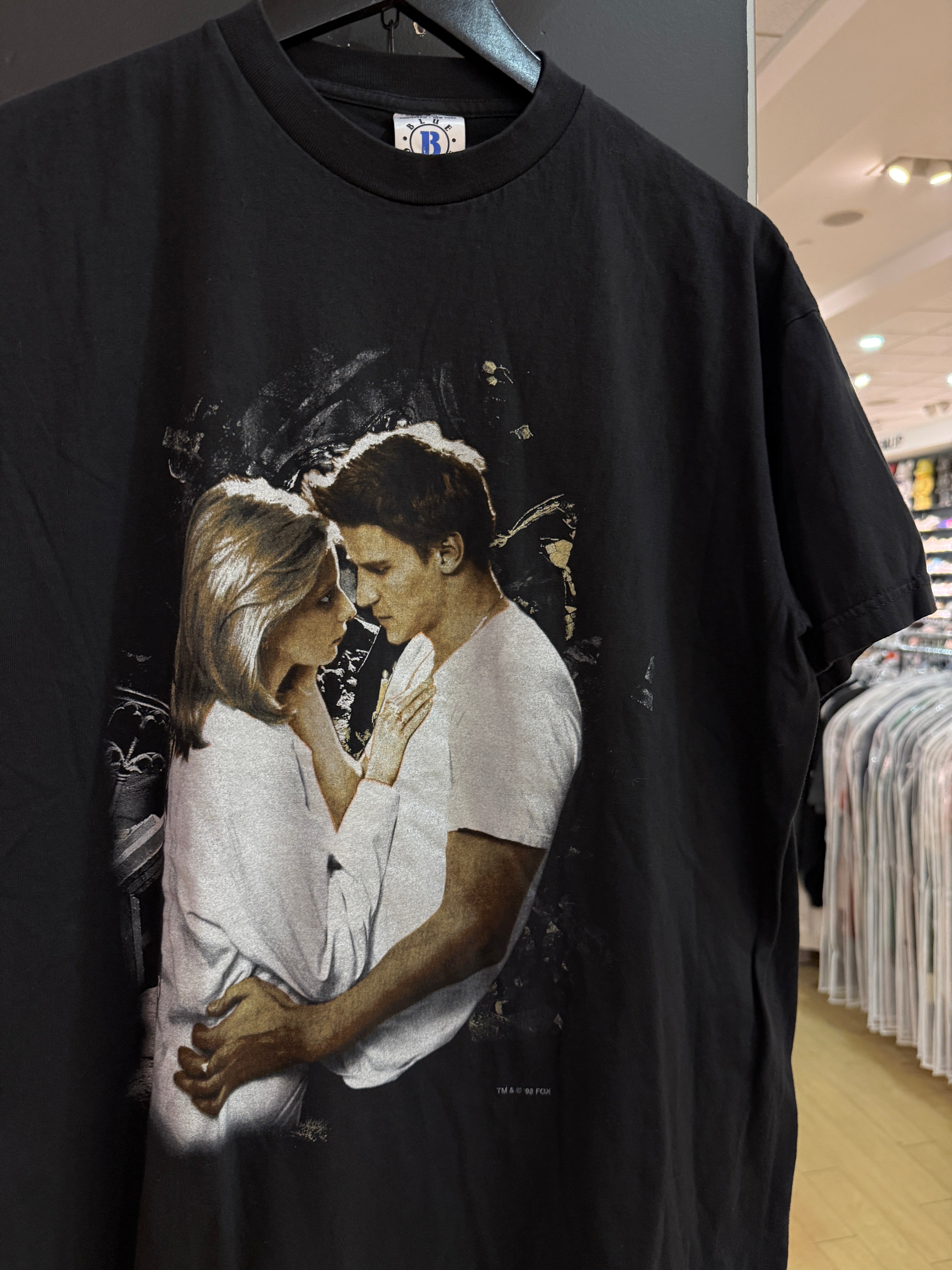 1998 Buffy the Vampire Slayer Tee Size L