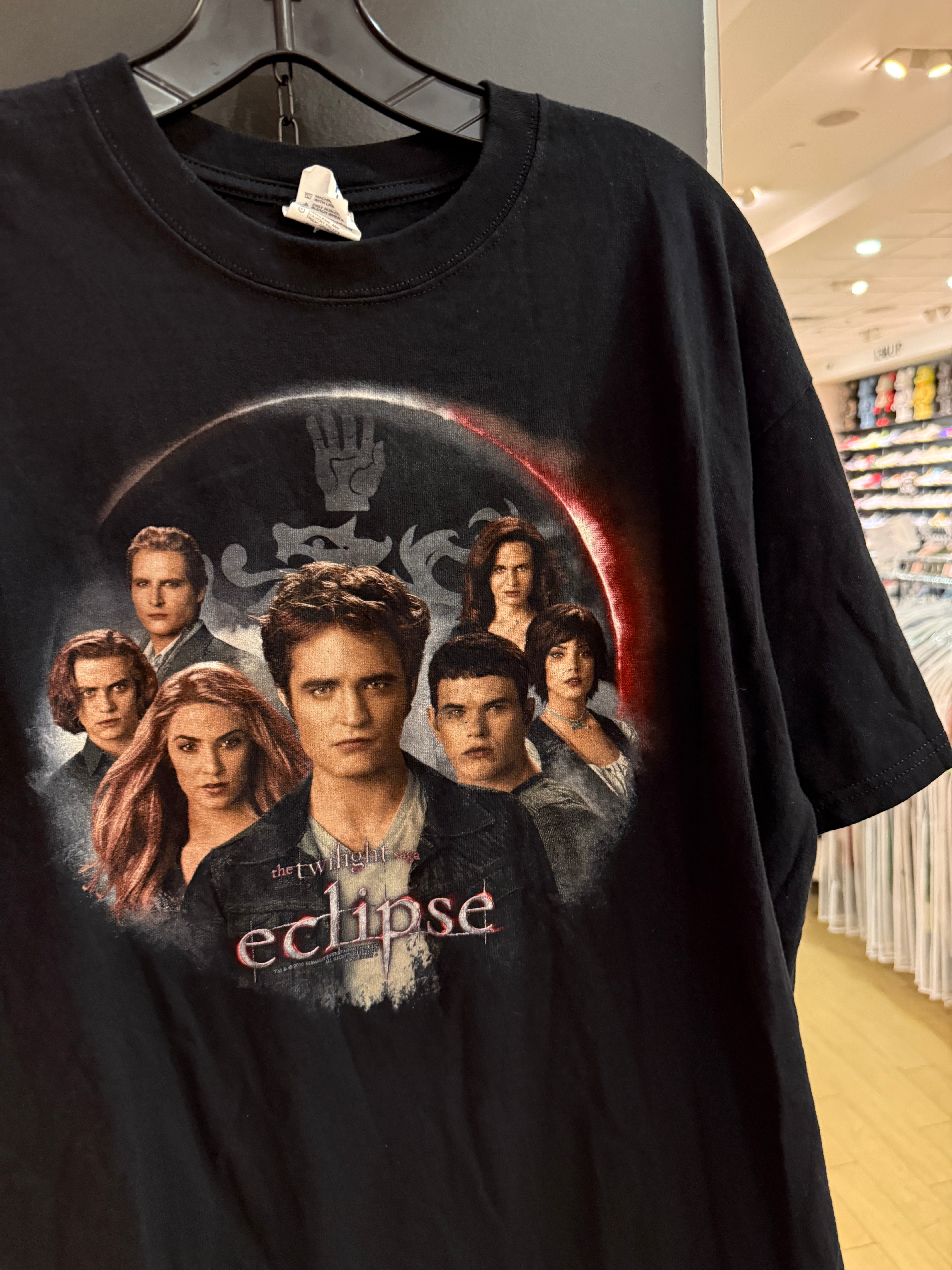 2010 Twilight Eclipse Tee Size XL