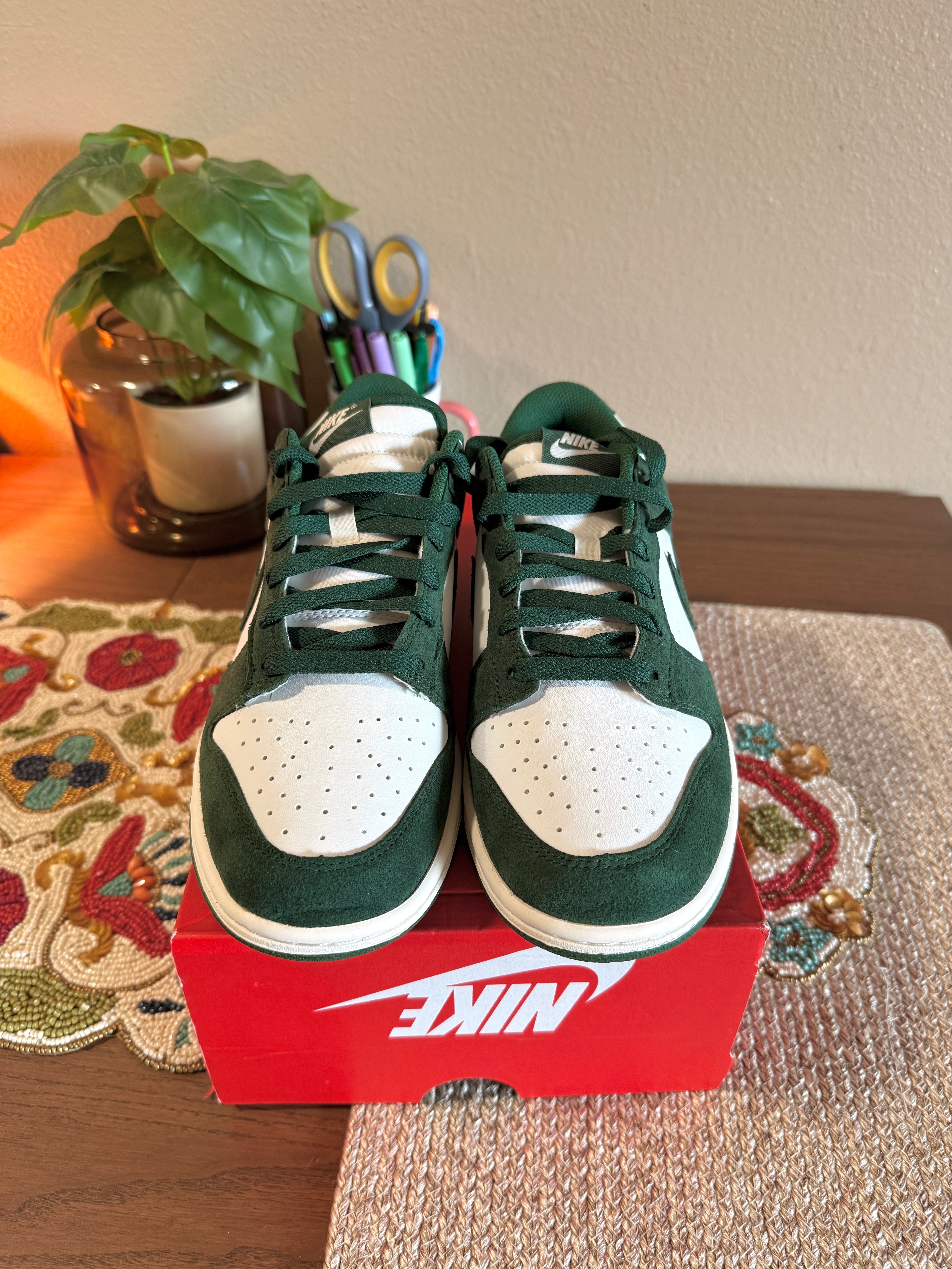 Nike Dunk Low Gorge Green Gold Mini Swoosh Size 8.5 Men's MISSING LID