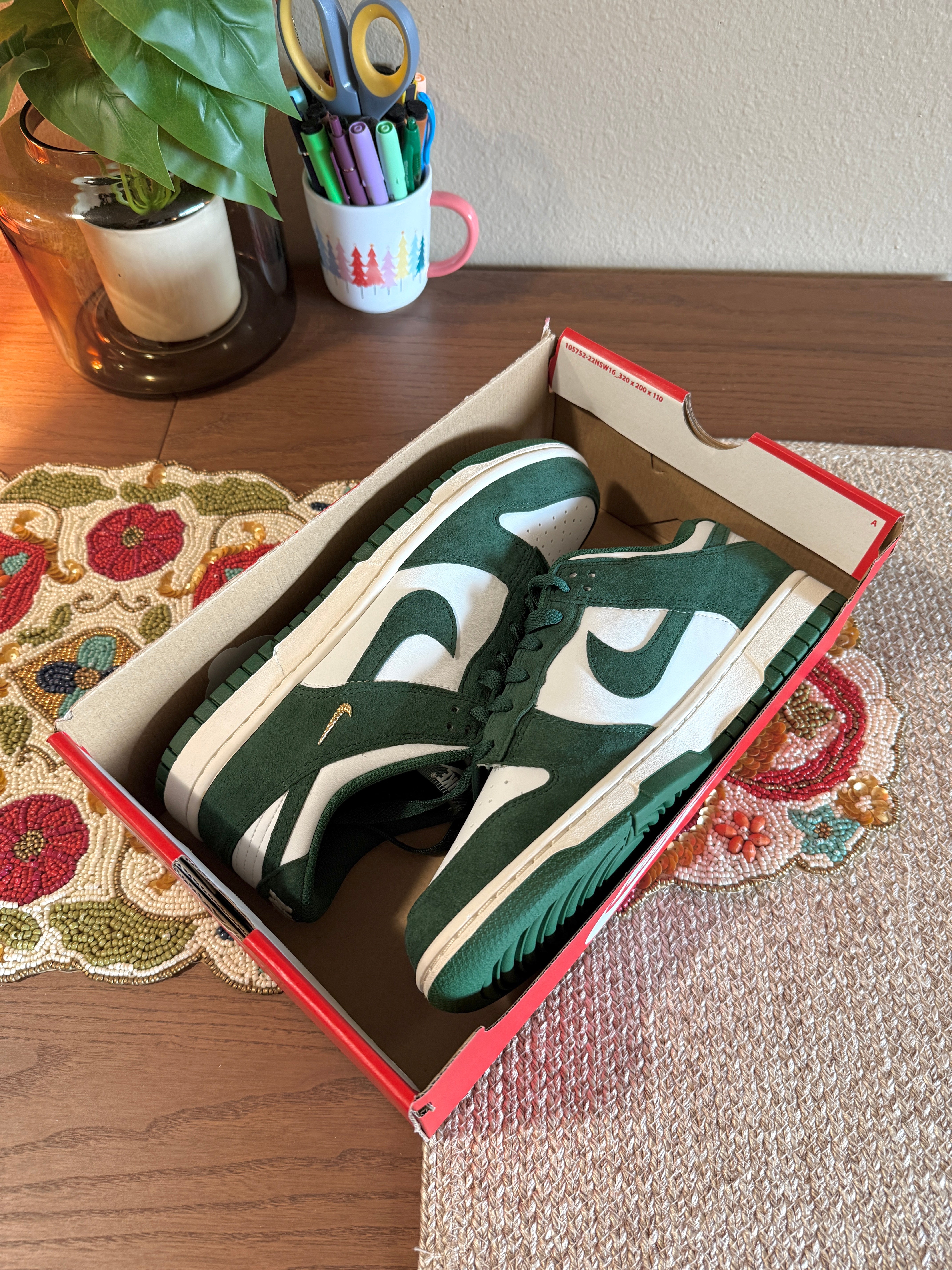 Nike Dunk Low Gorge Green Gold Mini Swoosh Size 8.5 Men's MISSING LID