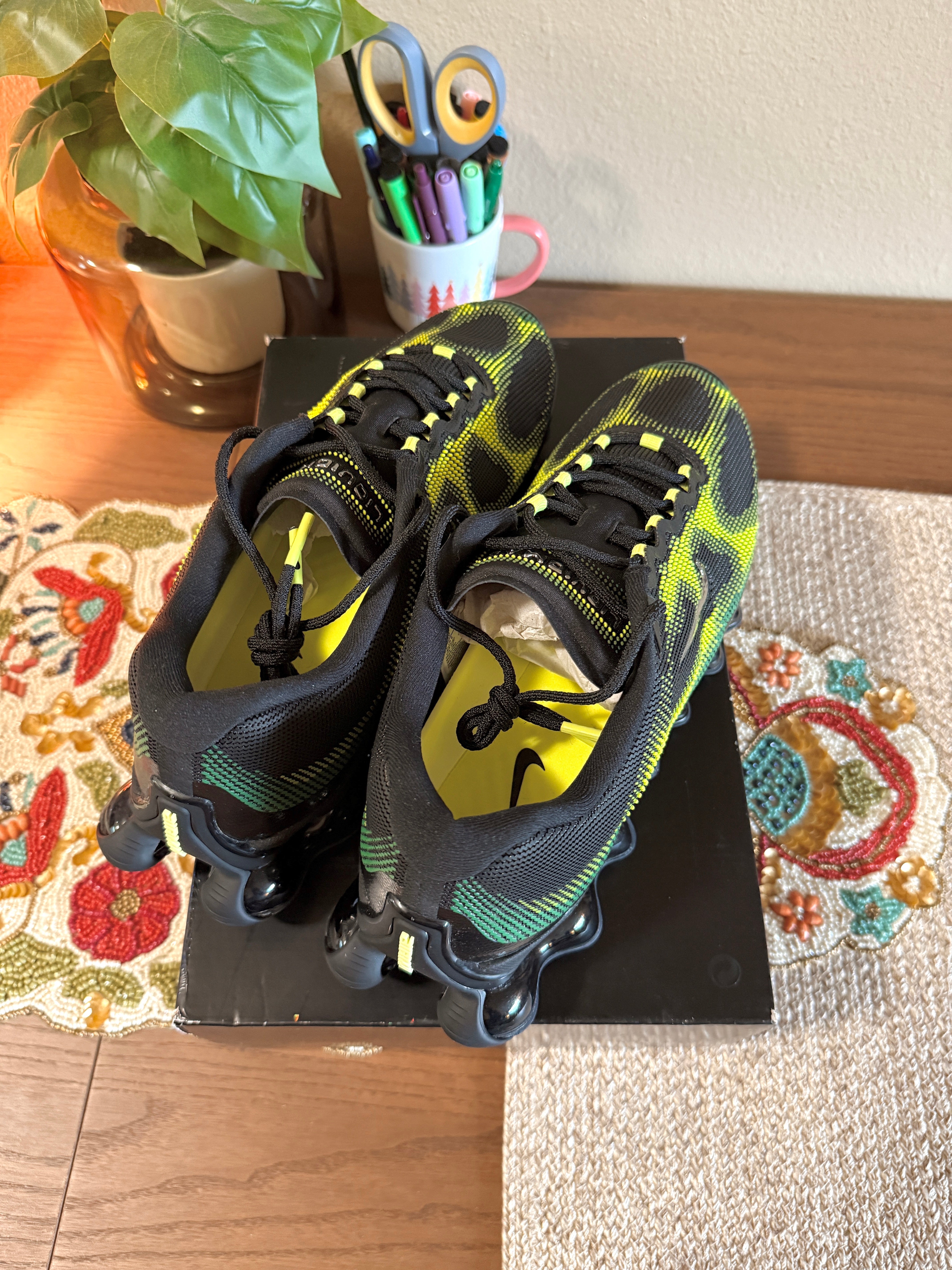 Nike Air Liquid Max Black Green Apple Size 10 MISSING LID