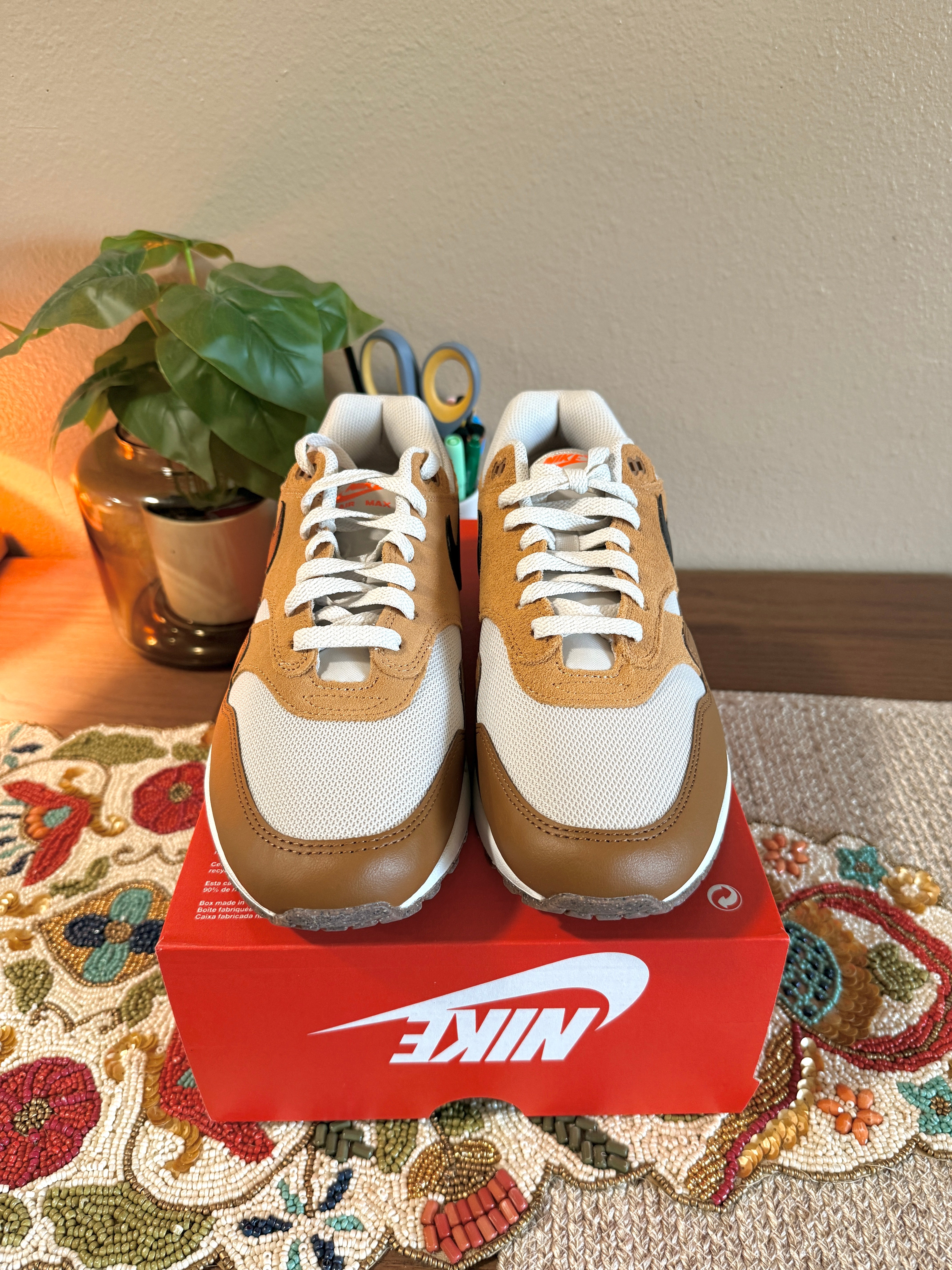 Nike Air Max 1 Essential British Tan Light Bone Size 10.5 MISSING LID