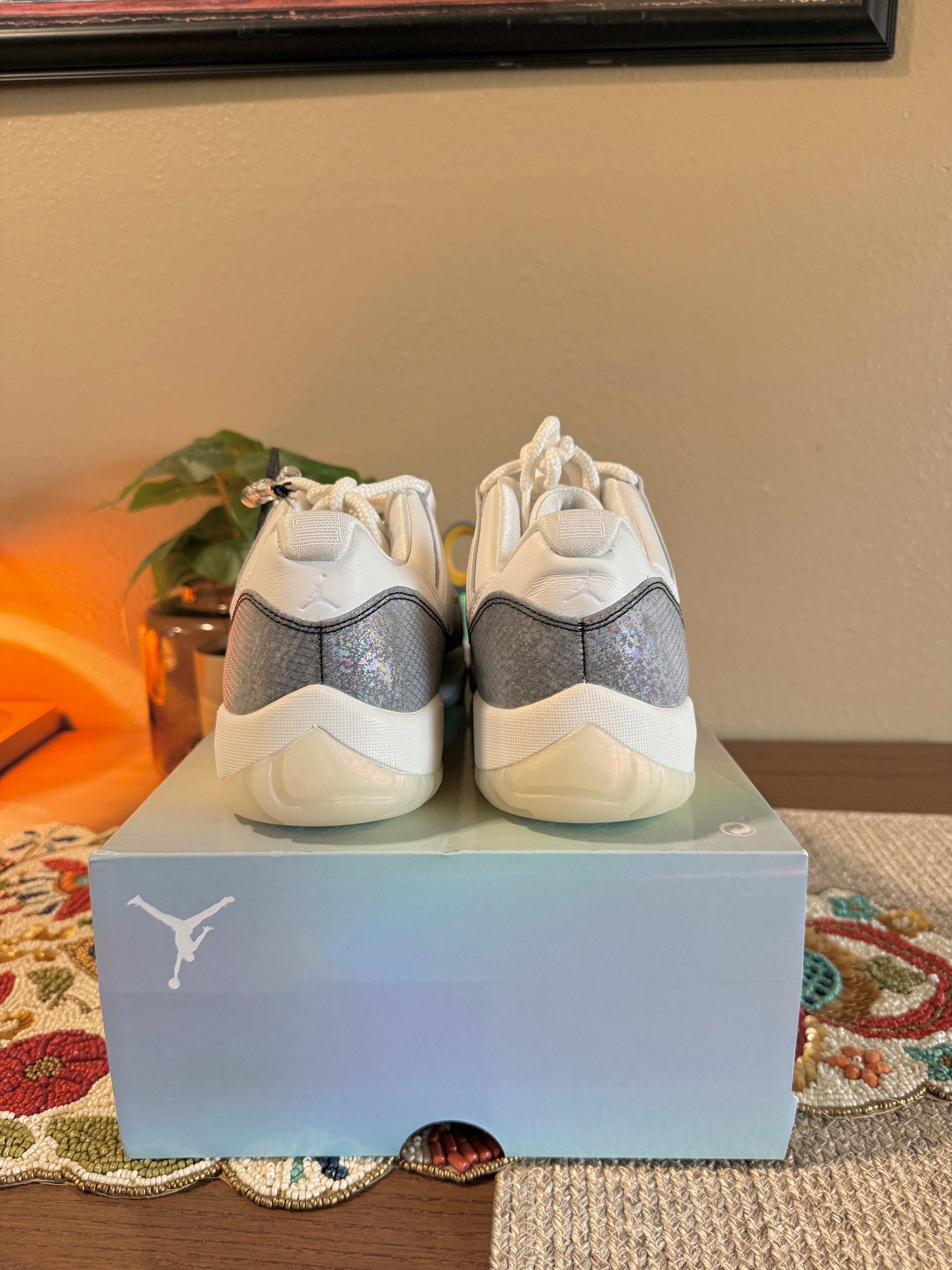 Jordan 11 Retro Low Year of the Snake Size 11 MISSING LID